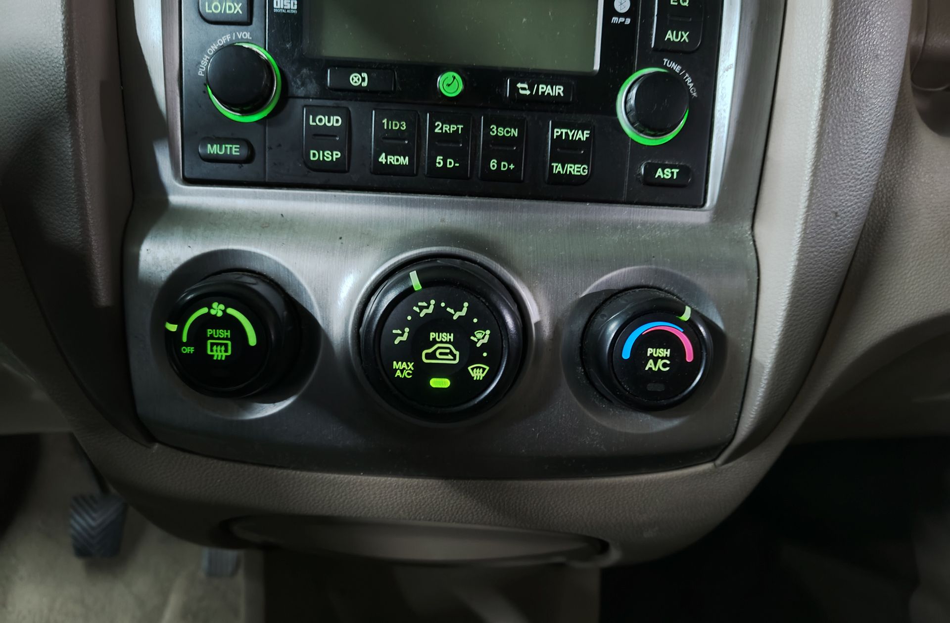 Kia Sportage 2.0 CRDi VGT Concept 4x2 - foto 20