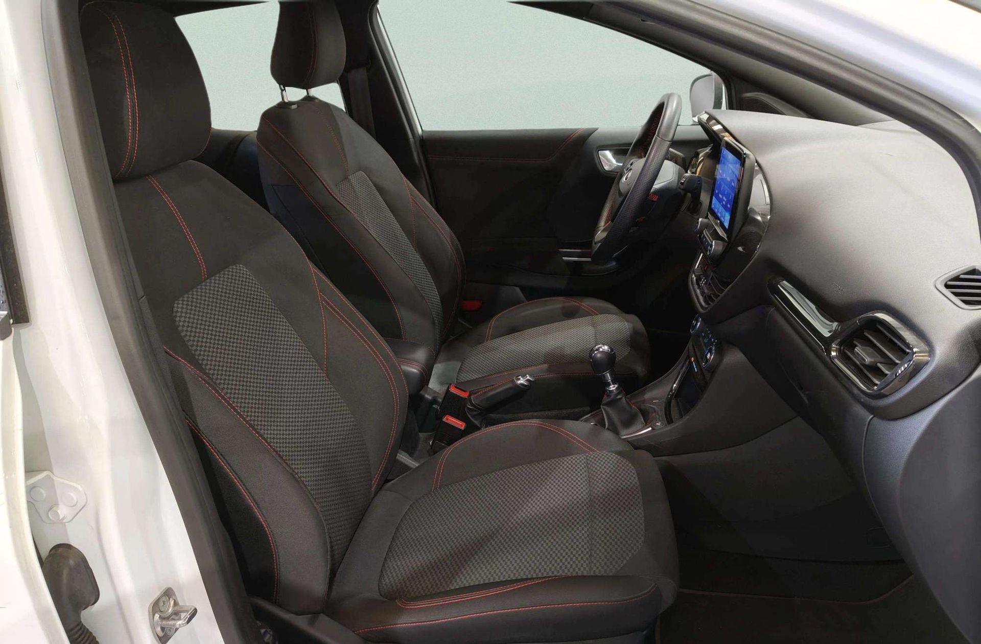 Ford Puma 1.0 EcoBoost ST-Line - foto 18