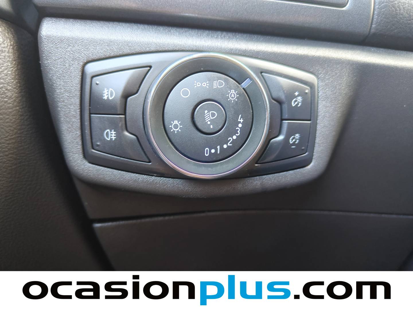 Foto Ford Mondeo Ford Mondeo 1.5 EcoBoost Titanium Powershift (160 CV)