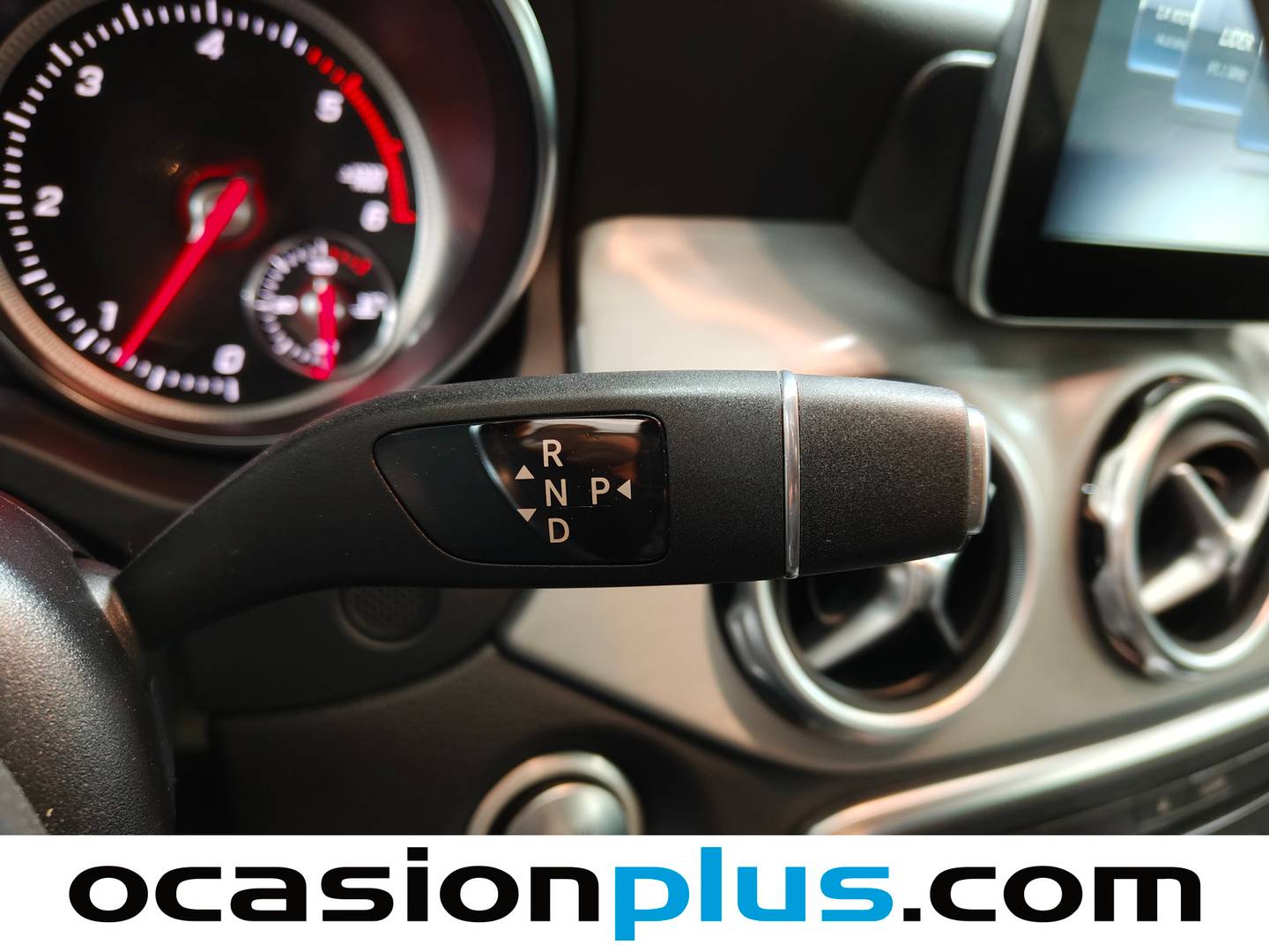 Mercedes GLA Mercedes-Benz GLA 220 d AMG Line (177 CV) de segunda mano