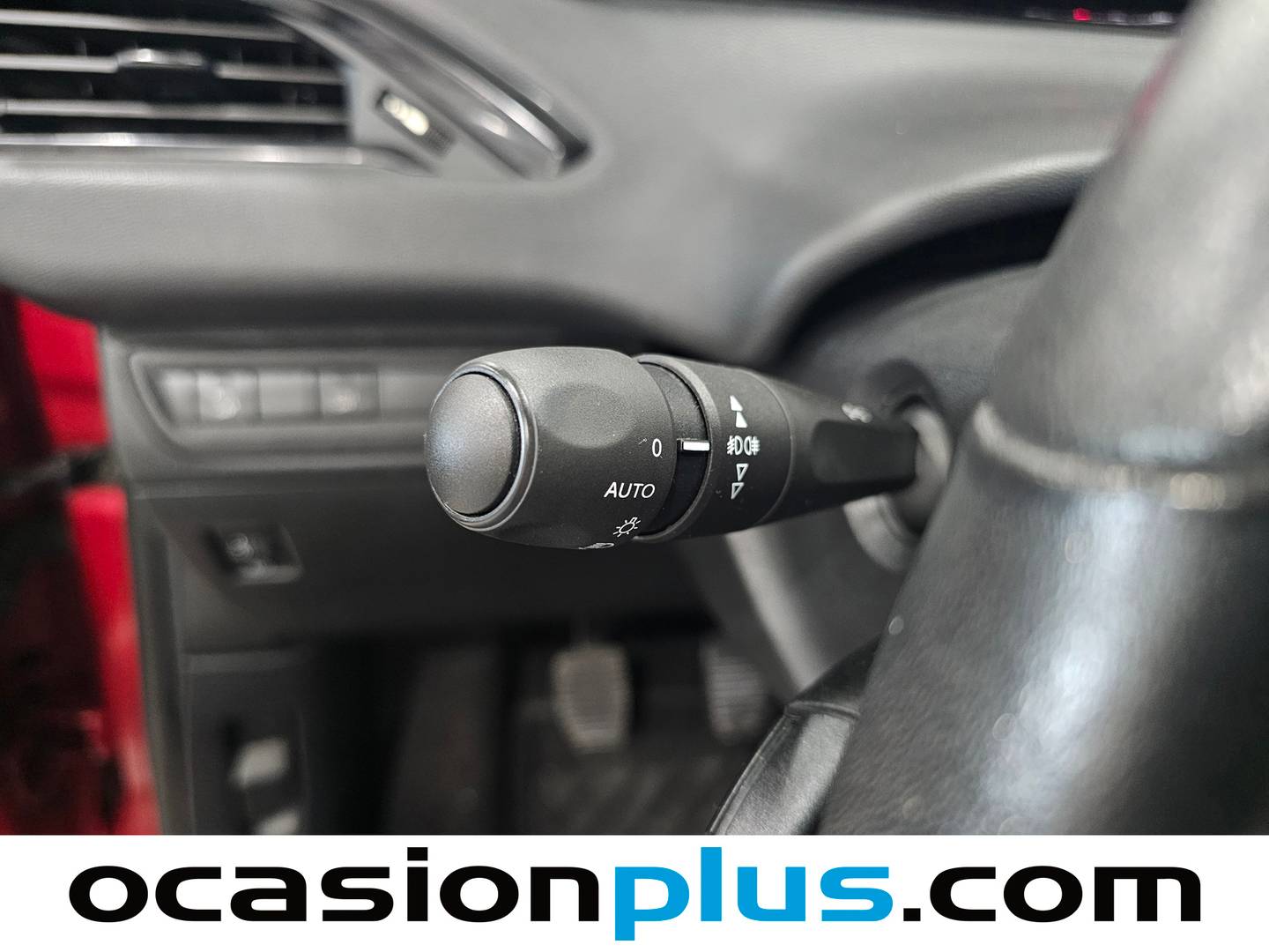 Peugeot 208 Peugeot 208 PureTech Signature (82 CV) de segunda mano