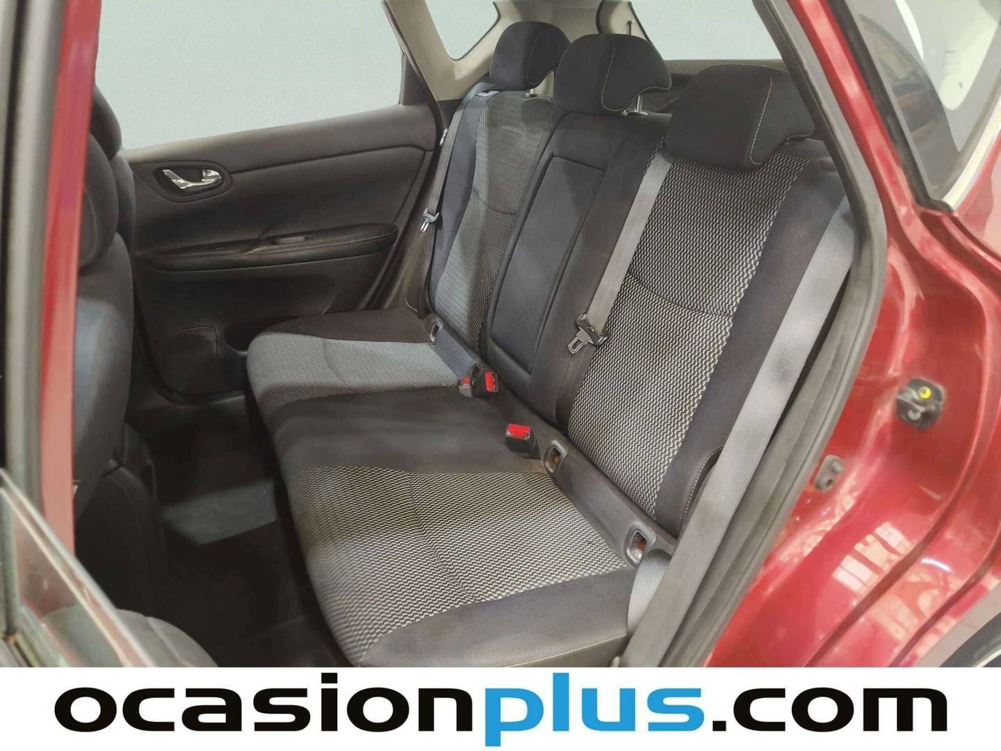 Foto asientos traseros Nissan PULSAR Nissan Pulsar 1.2 DIG-T Acenta (115 CV)