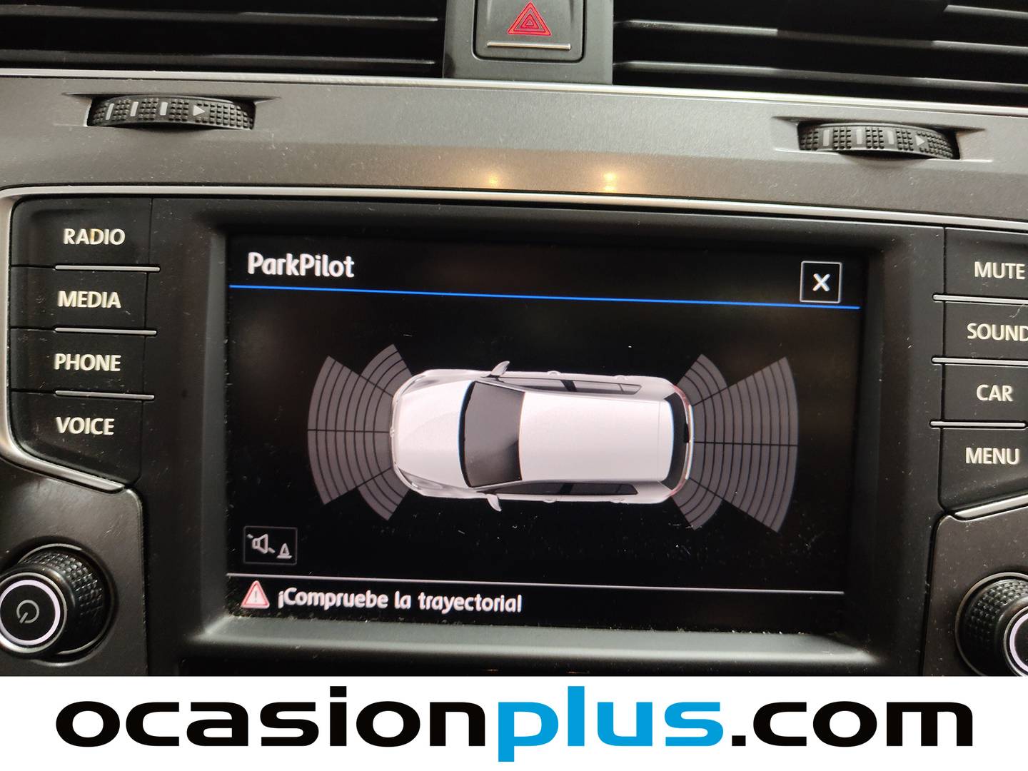 Equipamiento del Volkswagen Golf Volkswagen Golf Special Edition 1.6 TDI BMT (110 CV)