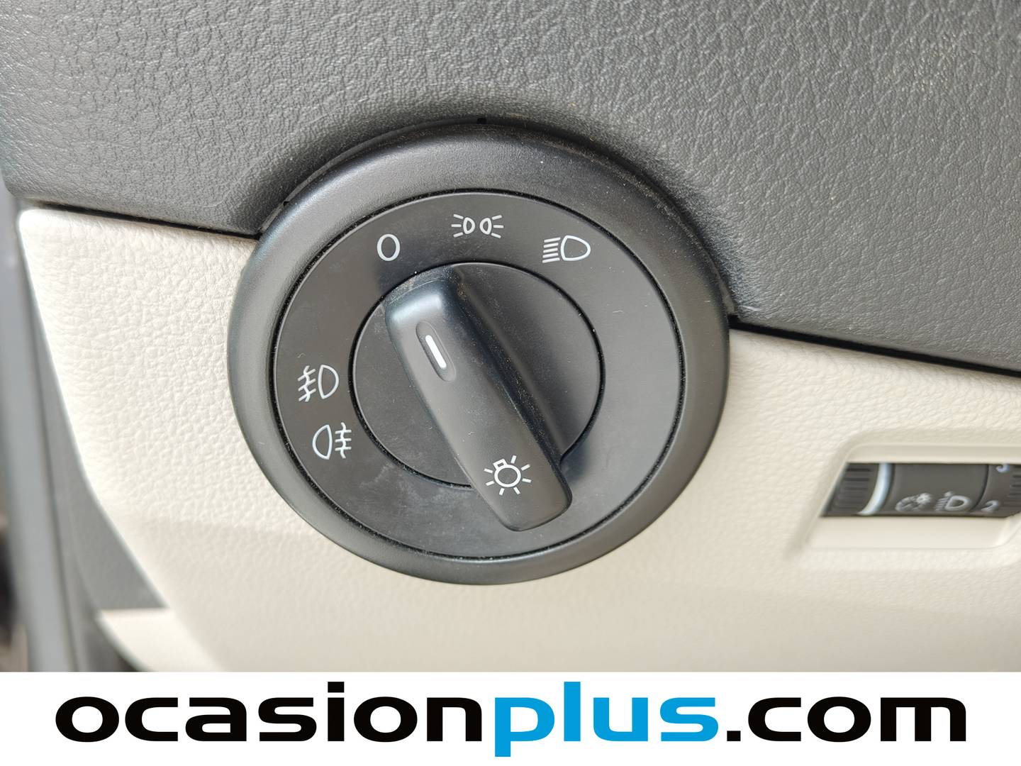 Foto Volkswagen Caravelle Volkswagen Caravelle Trendline Batalla Corta 2.0 TDI BMT (102 CV) 9 Plazas