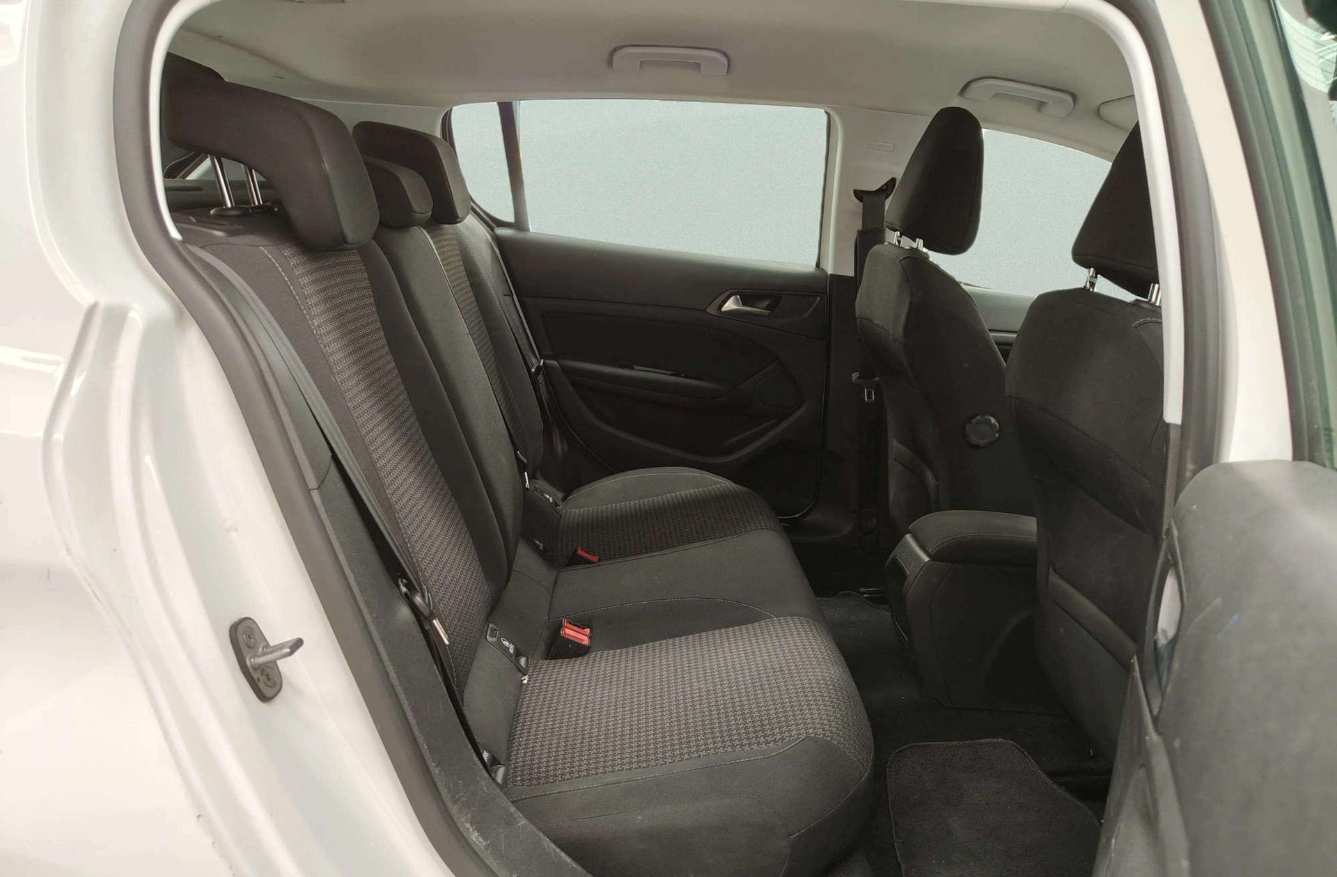 Peugeot 308 PureTech Business Line - foto 13
