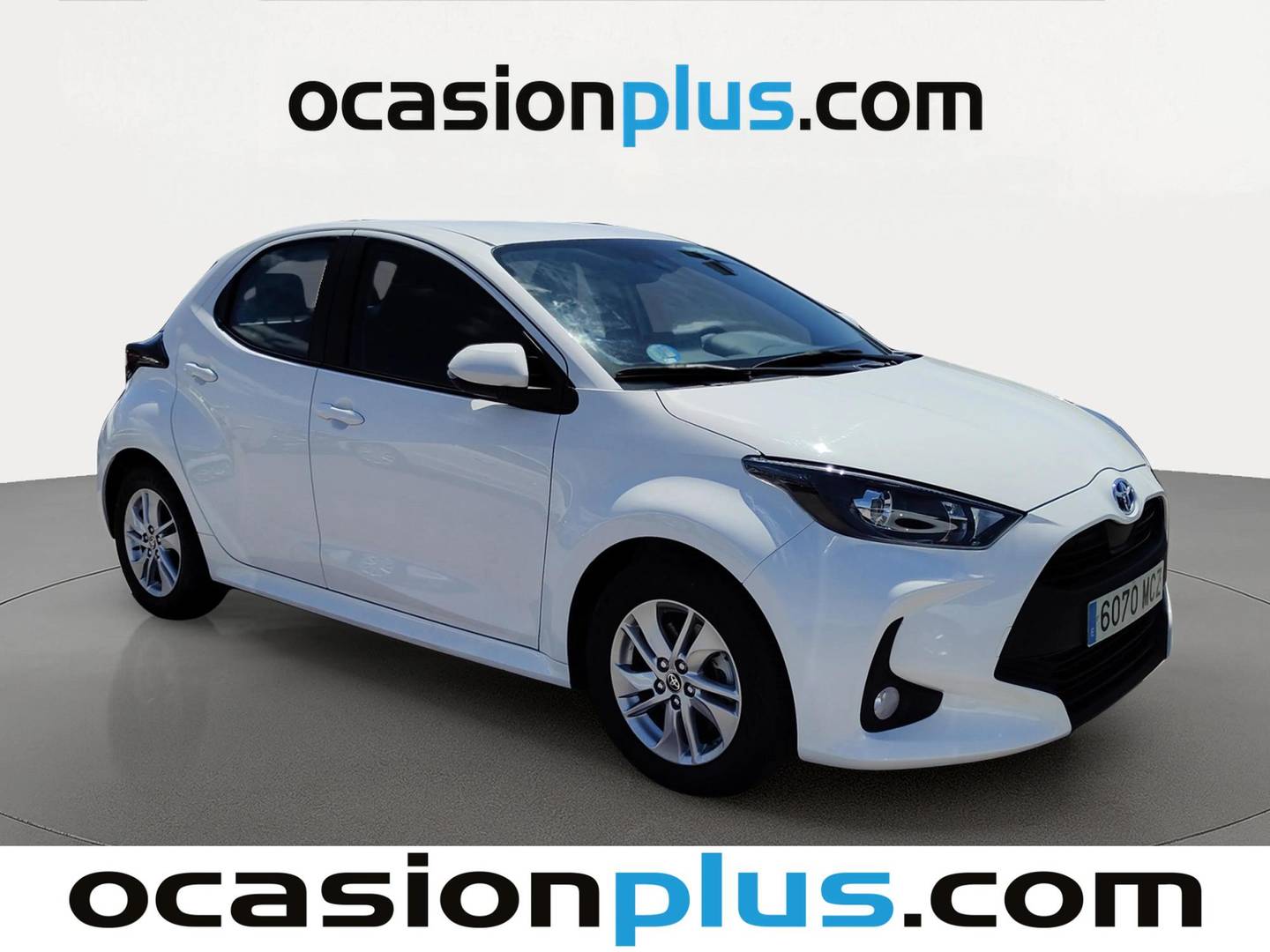Foto delantera Toyota Yaris Toyota Yaris 120H Business Plus (116 CV) derecha