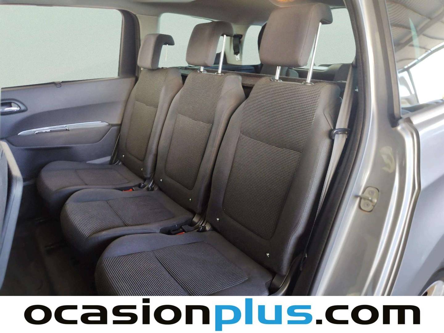 Foto asientos traseros Peugeot 5008 Peugeot 5008 2.0 BlueHDi Allure FAP (150 CV) 7 Plazas