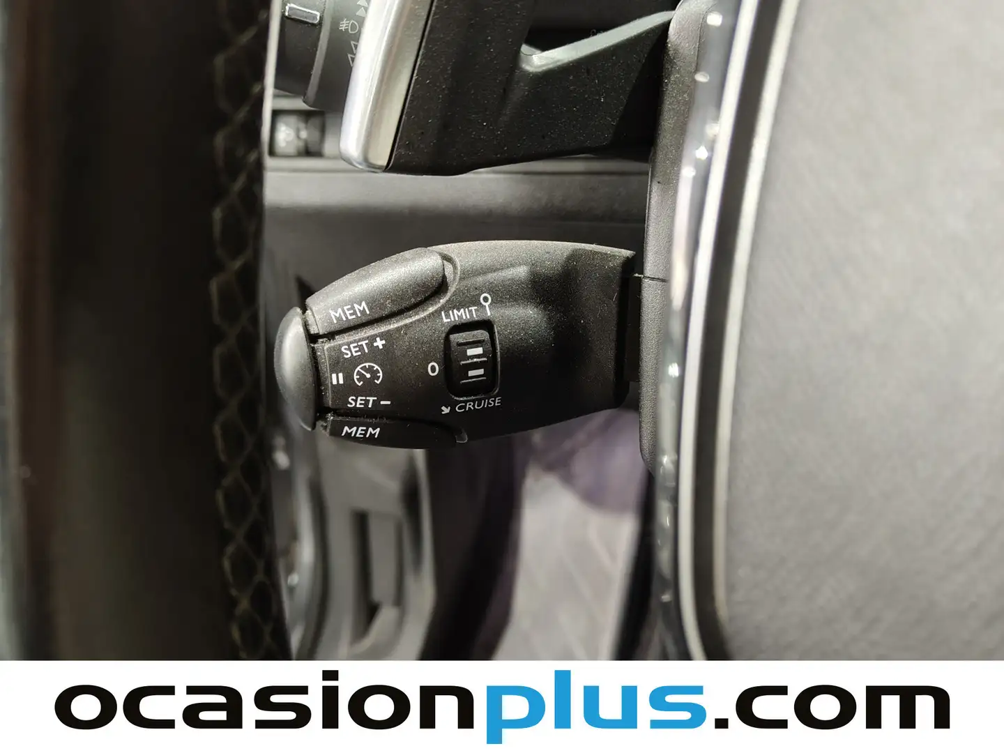 Foto Peugeot 3008 Peugeot 3008 PureTech 130 Allure EAT8 (130 CV)