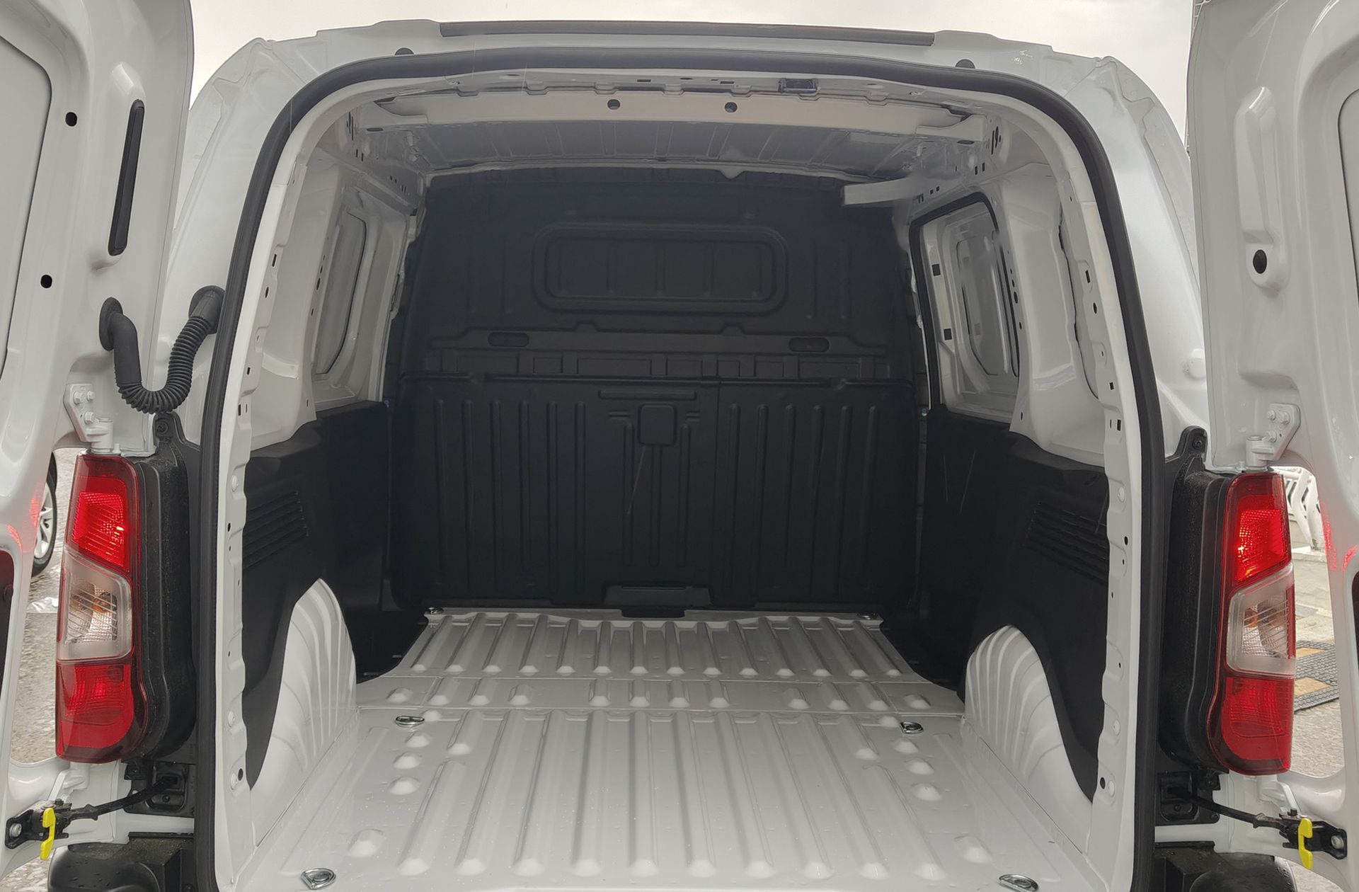 Fiat Doblò Furgon Furgón BlueHDi 100 M - foto 16