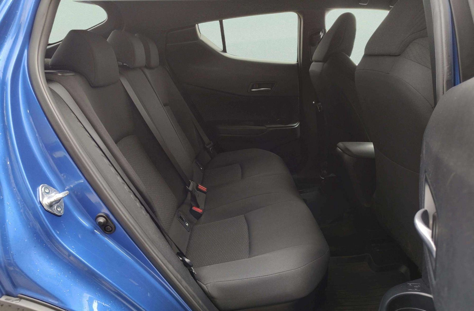 Toyota C-HR 1.8 125H Advance - foto 19