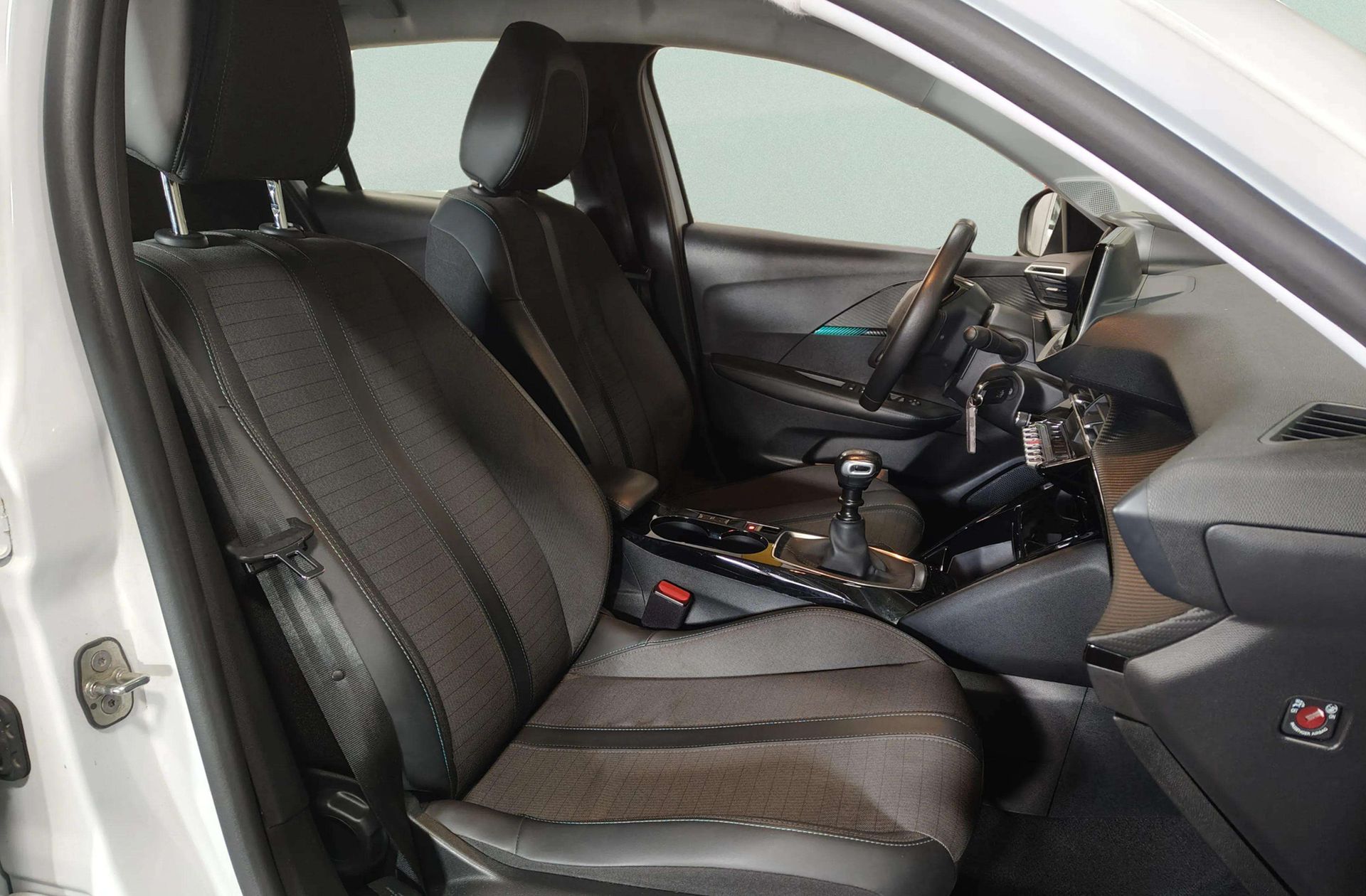 Peugeot 208 PureTech 100 Allure - foto 15