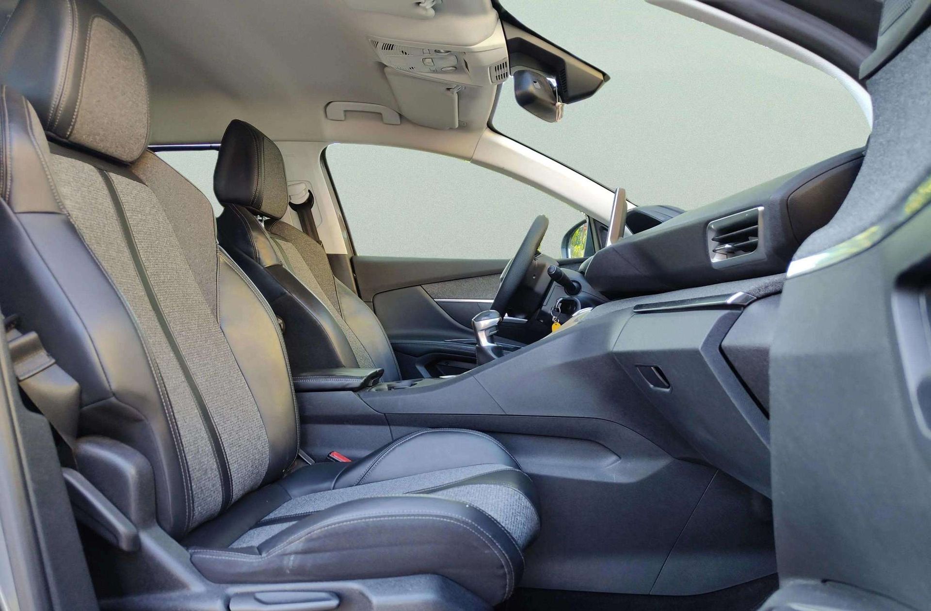 Peugeot 5008 PureTech 130 Allure - foto 18