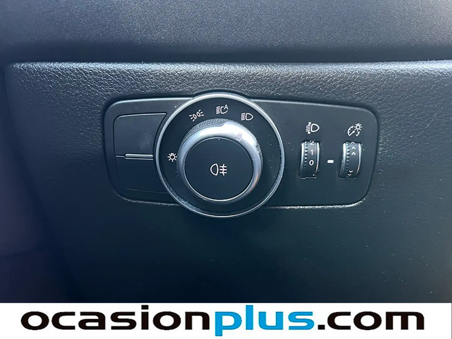 Encendido automático de faros