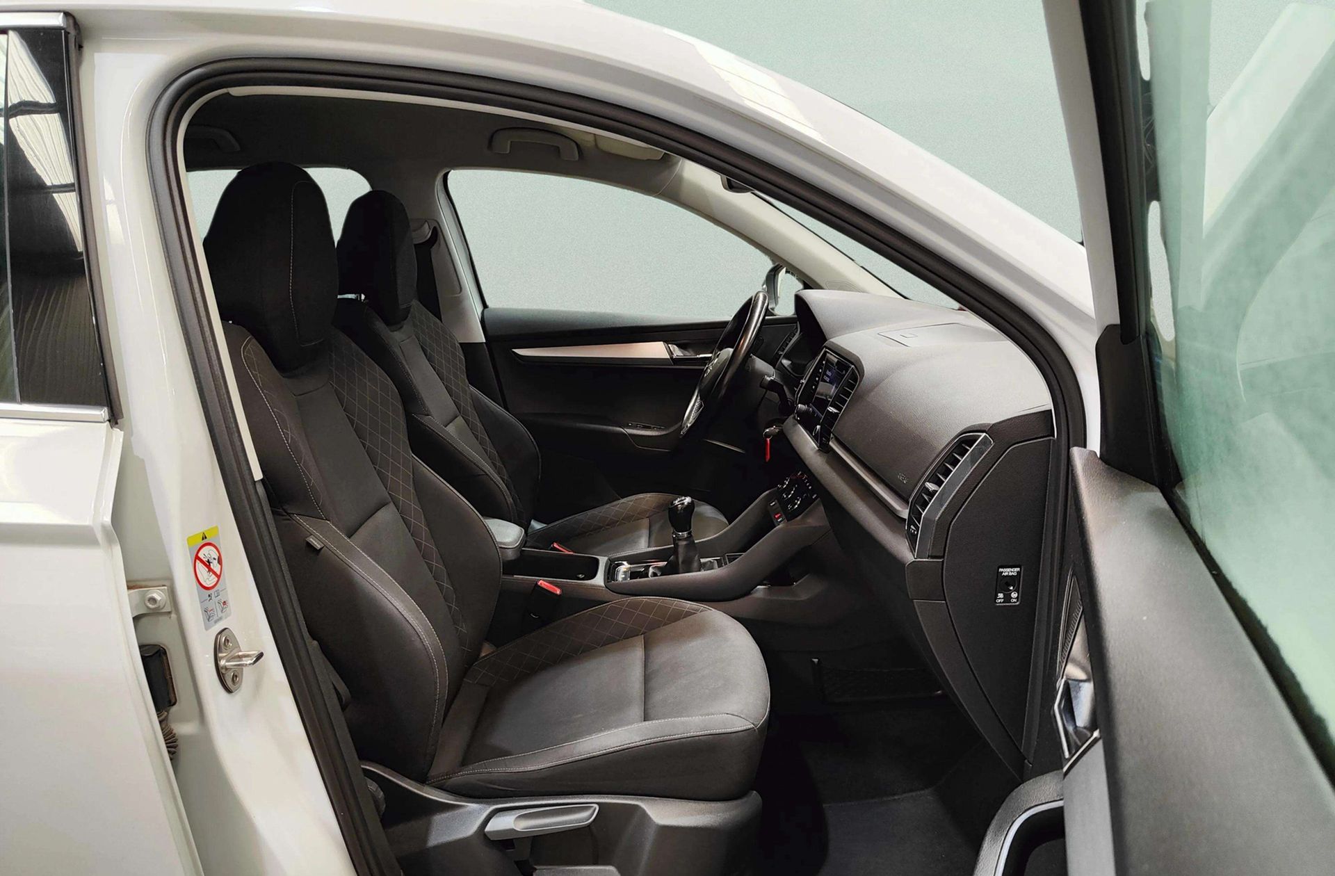 Škoda Karoq 1.6 TDI Ambition - foto 17