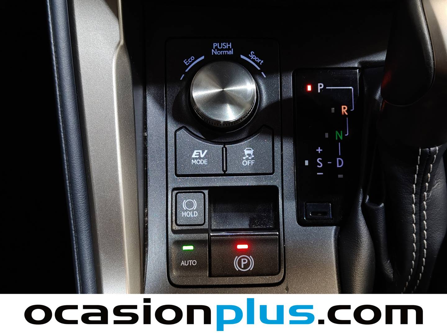 Foto Lexus NX Lexus NX 300h Premium 2WD (197 CV)