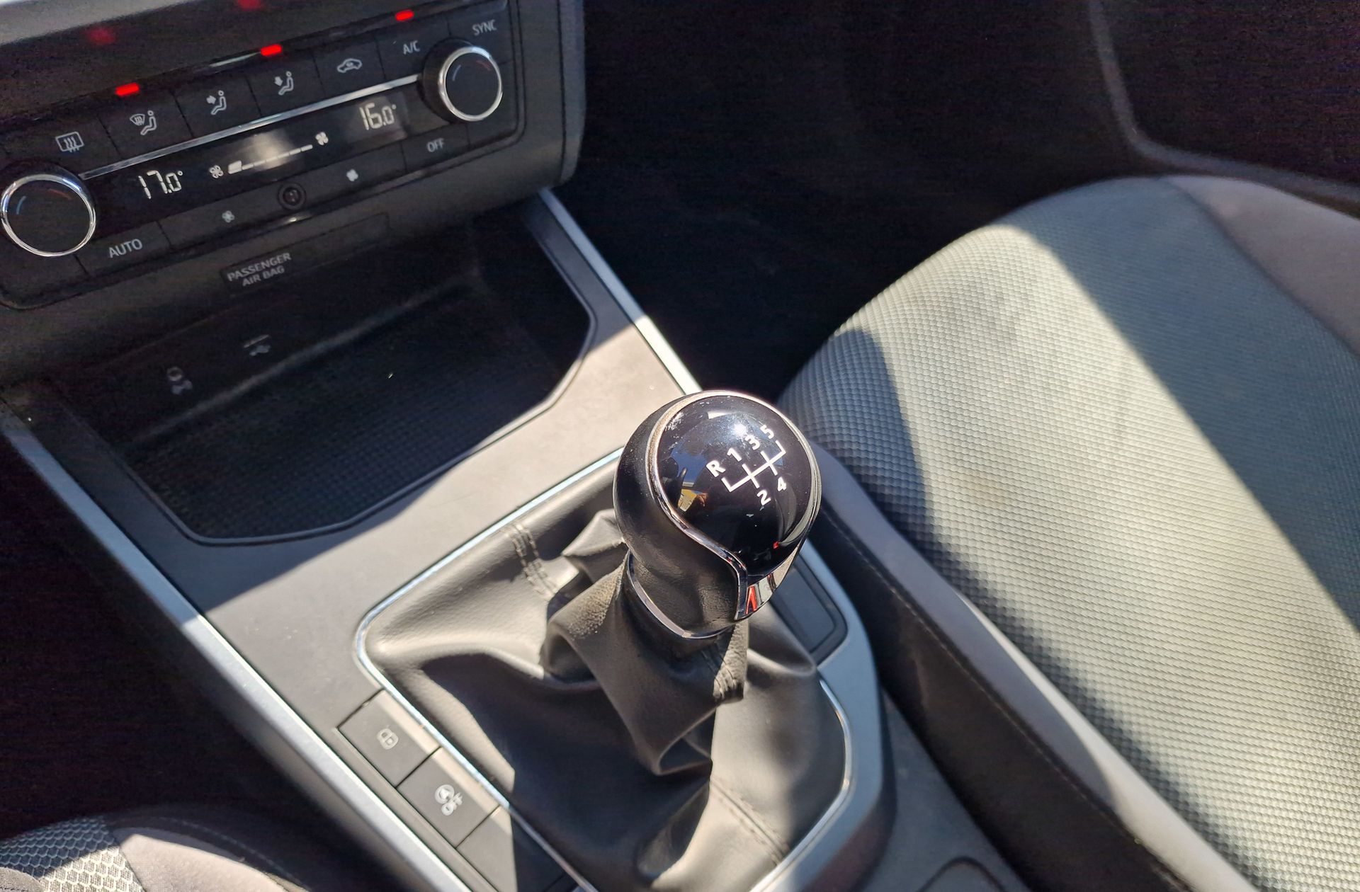 SEAT Arona 1.0 TSI Style Ecomotive - foto 5