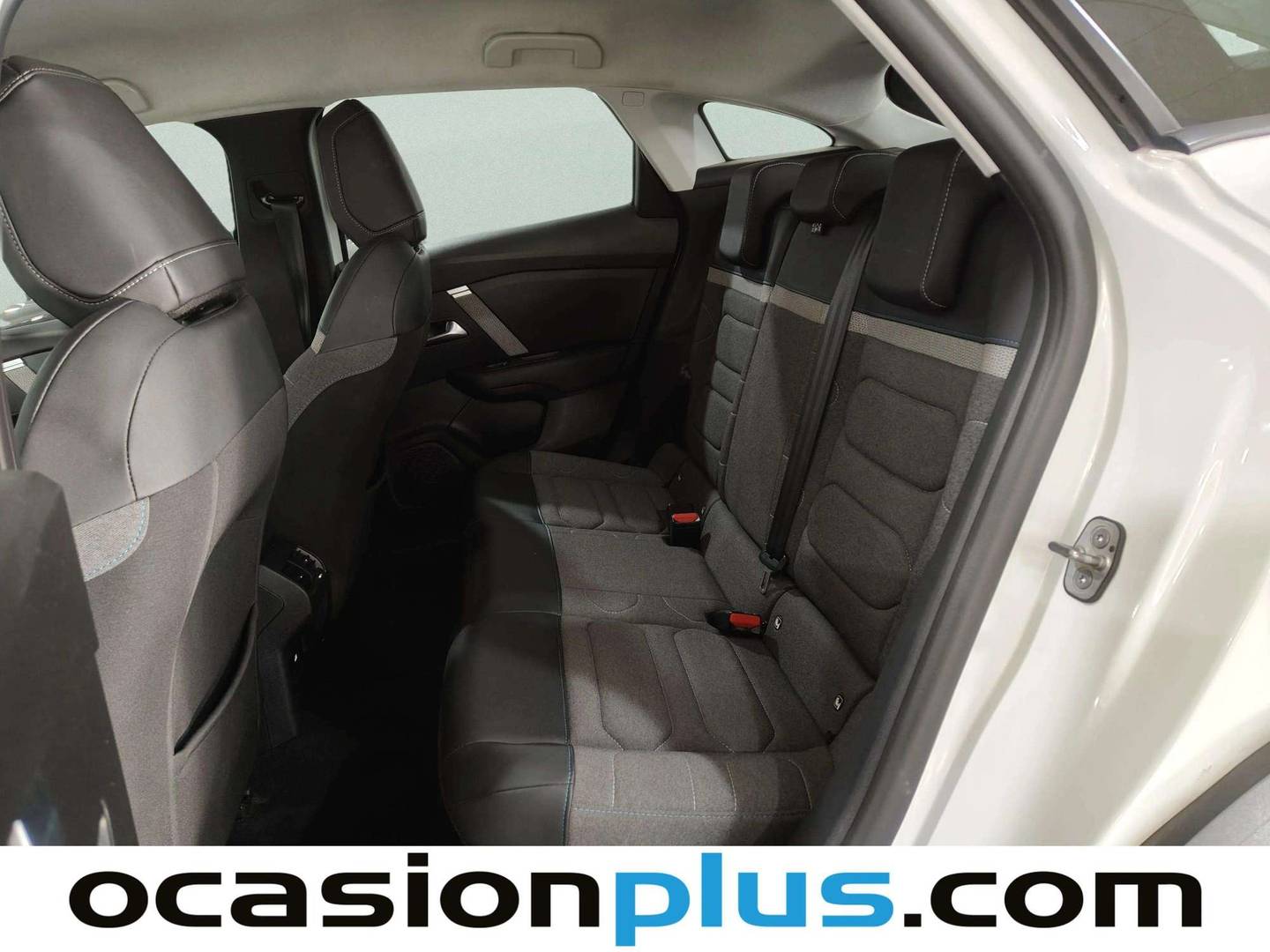 Foto asientos traseros Citroën C4 Citroën C4 PureTech 130 S&S Plus EAT8 (131 CV)