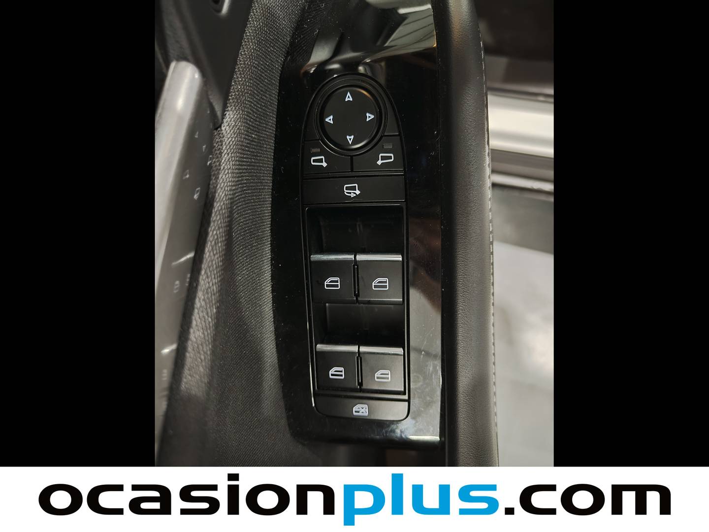 Foto Mazda CX-30 Mazda CX-30 2.5 e-Skyactive G MHEV Prime-Line AT (140 CV)