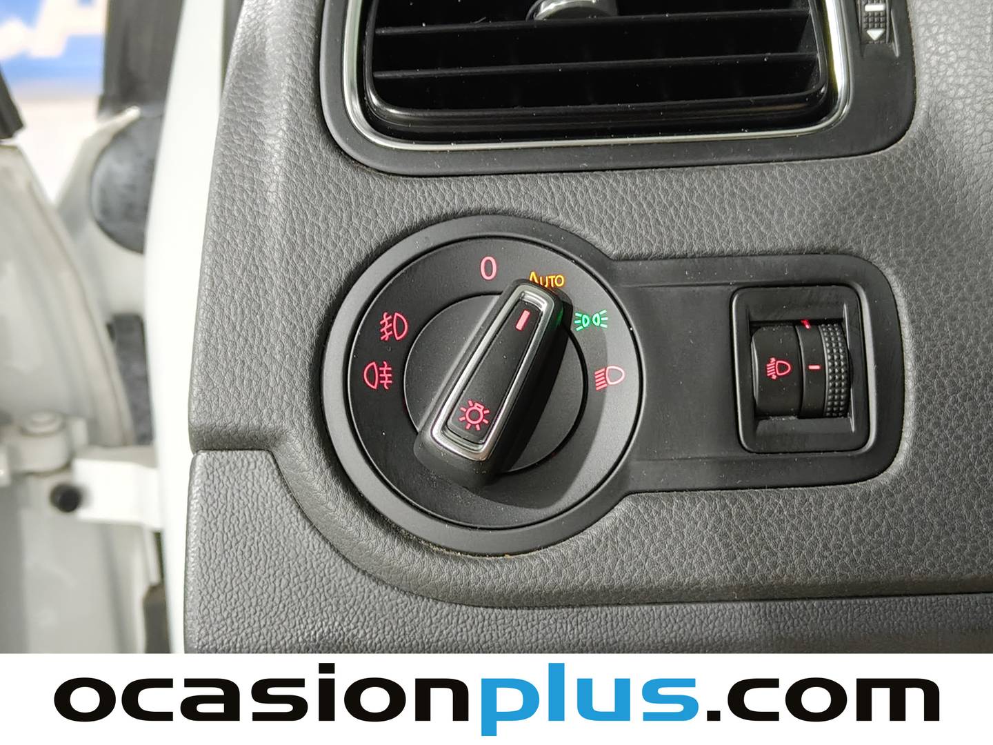 Equipamiento del Volkswagen Polo Volkswagen Polo Sport 1.2 TSI BMT (90 CV)