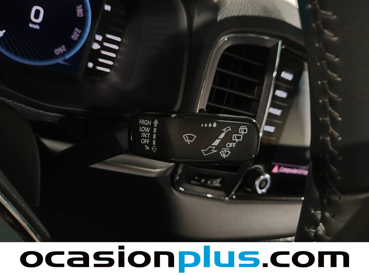 Foto Skoda Karoq Skoda Karoq 1.5 TSI ACT Ambition (150 CV)