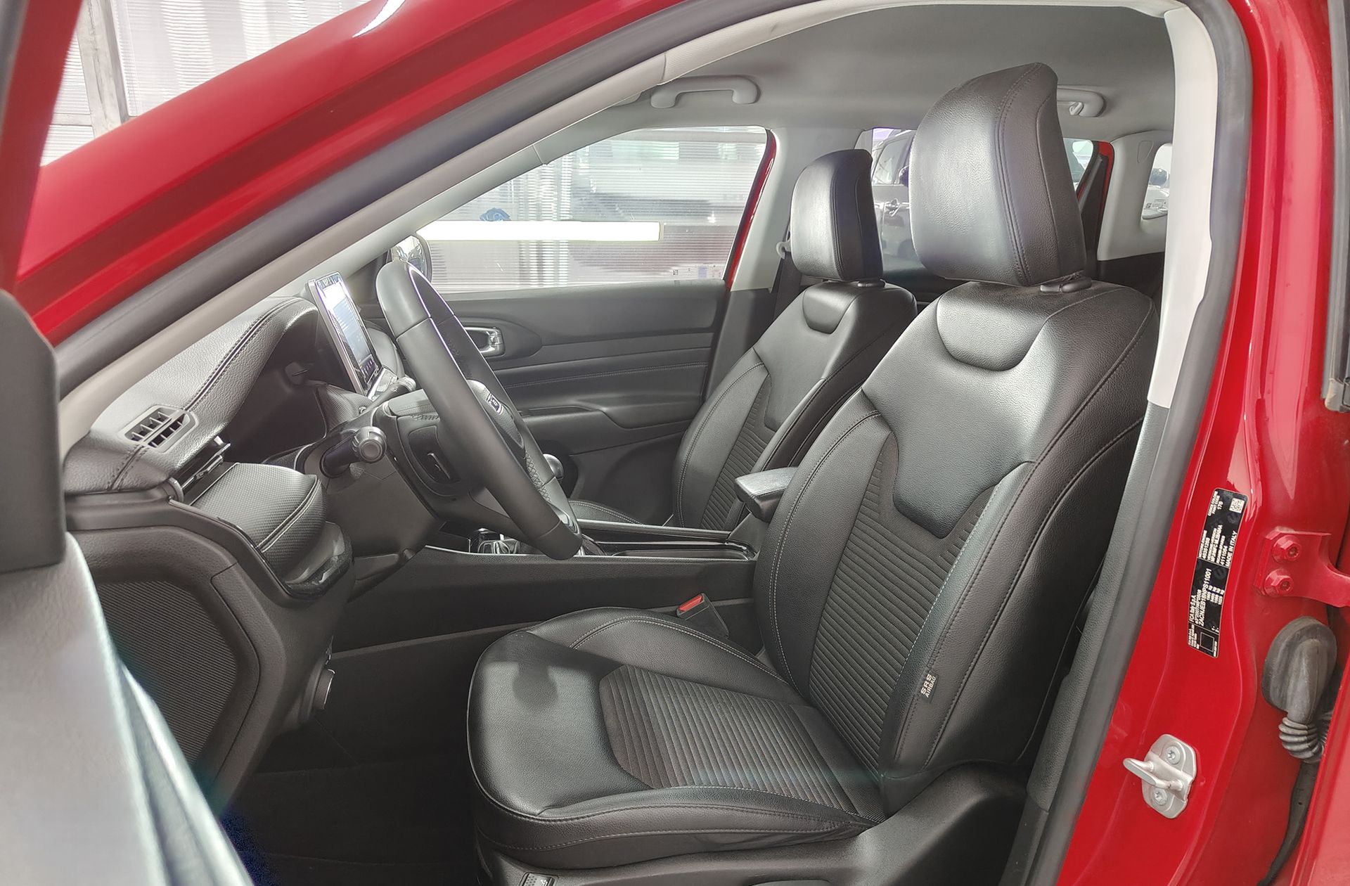 Jeep Compass 1.3 Gse Night Eagle FWD - foto 13