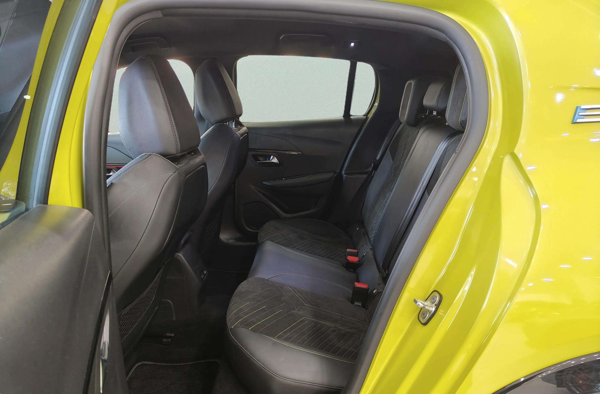 Peugeot 208 Eléctrico GT - foto 14