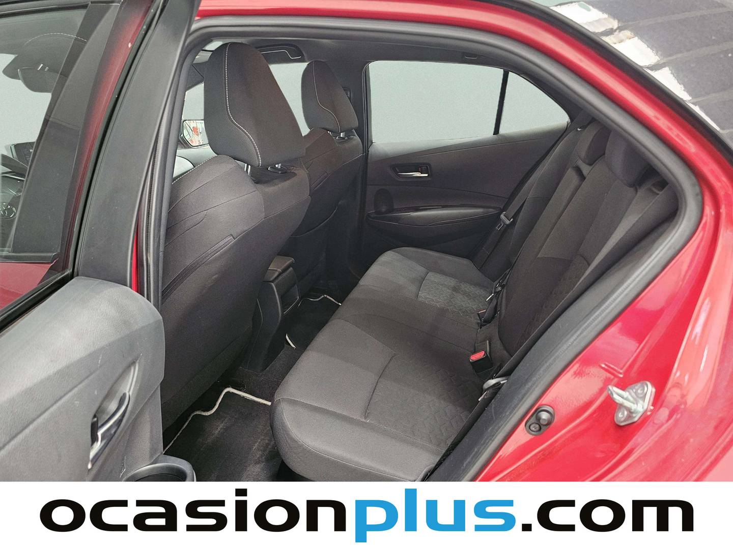 Foto asientos traseros Toyota Corolla Toyota Corolla 180H FEEL! E-CVT (180 CV)