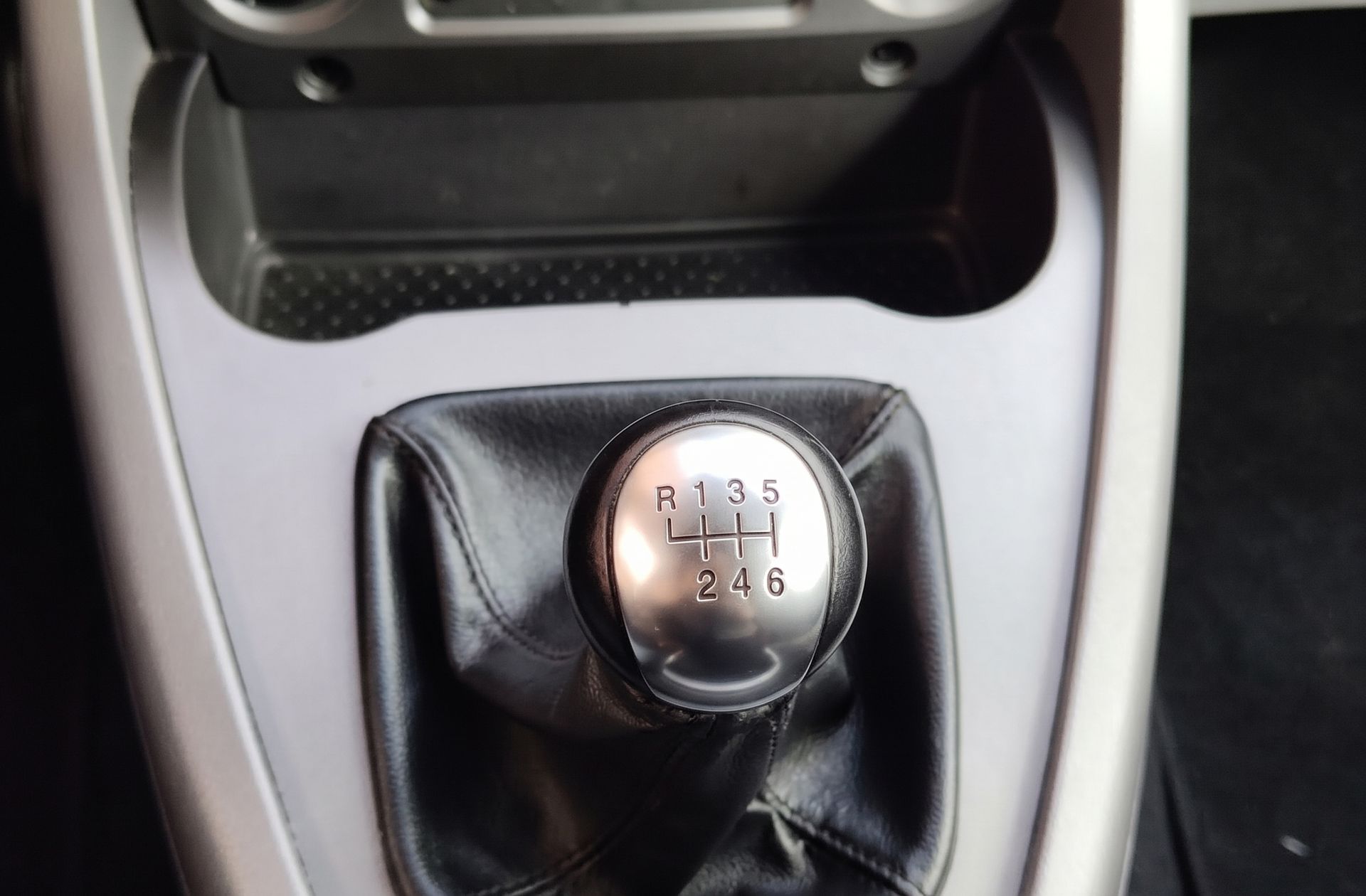 SsangYong Rodius 2.0 e-Xdi Premium 7 plazas - foto 6
