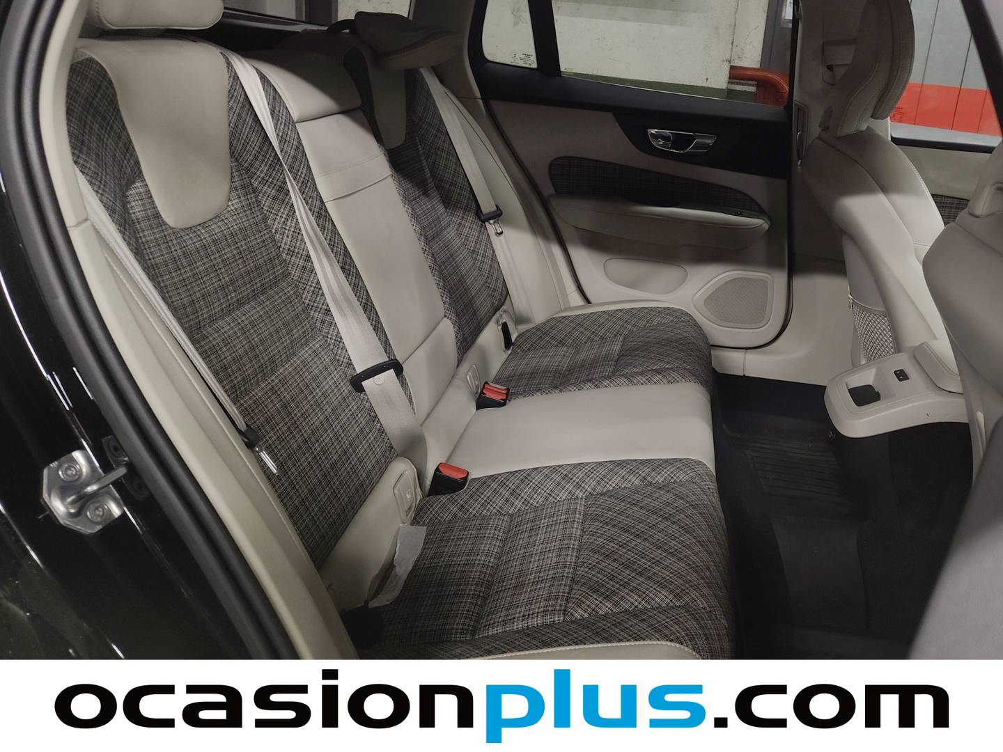 Foto asientos traseros Volvo V60 Volvo V60 D4 Momentum Auto (190 CV)