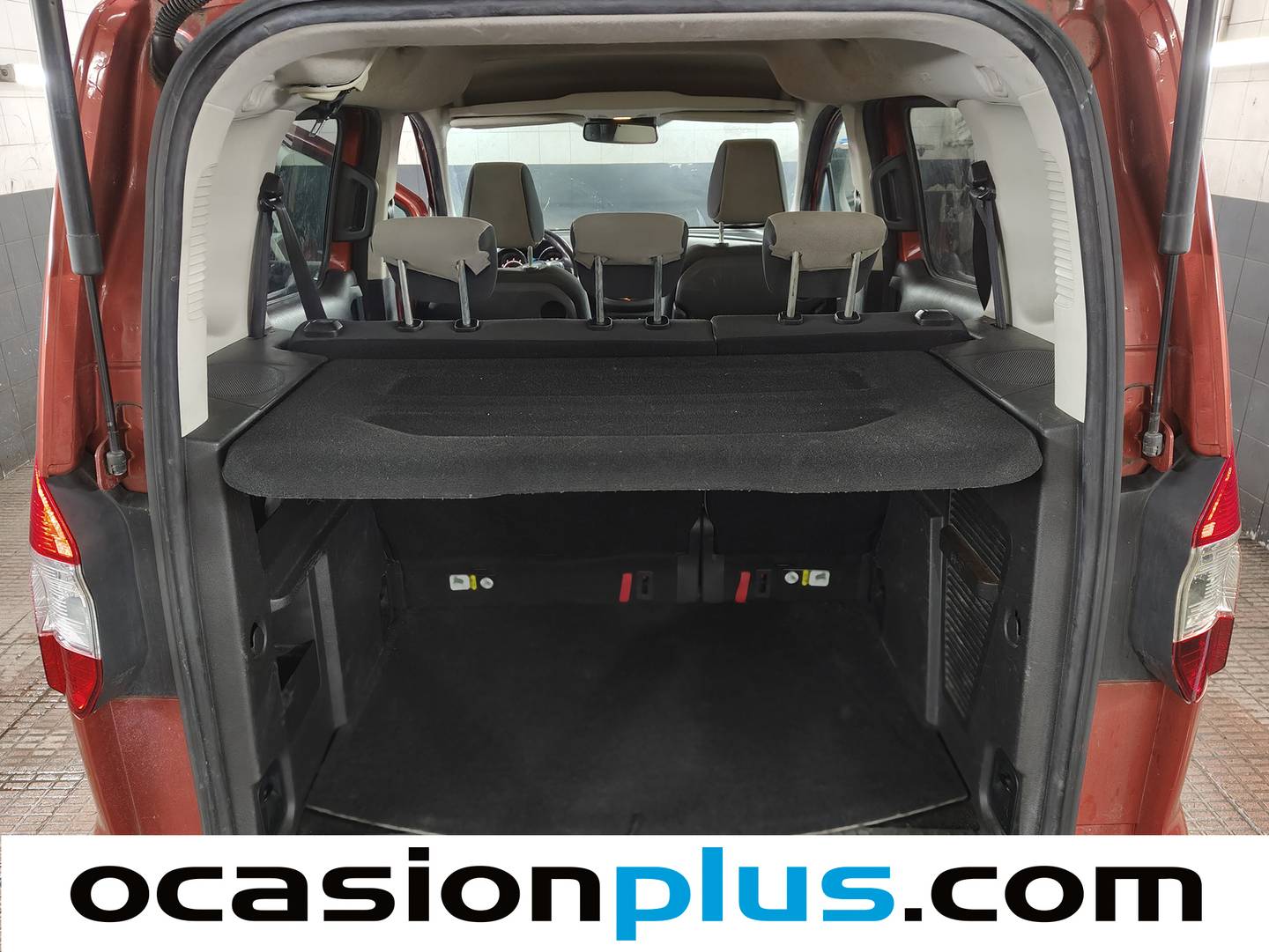 Foto Ford Tourneo Courier Ford Tourneo Courier 1.0 EcoBoost Titanium (100 CV)