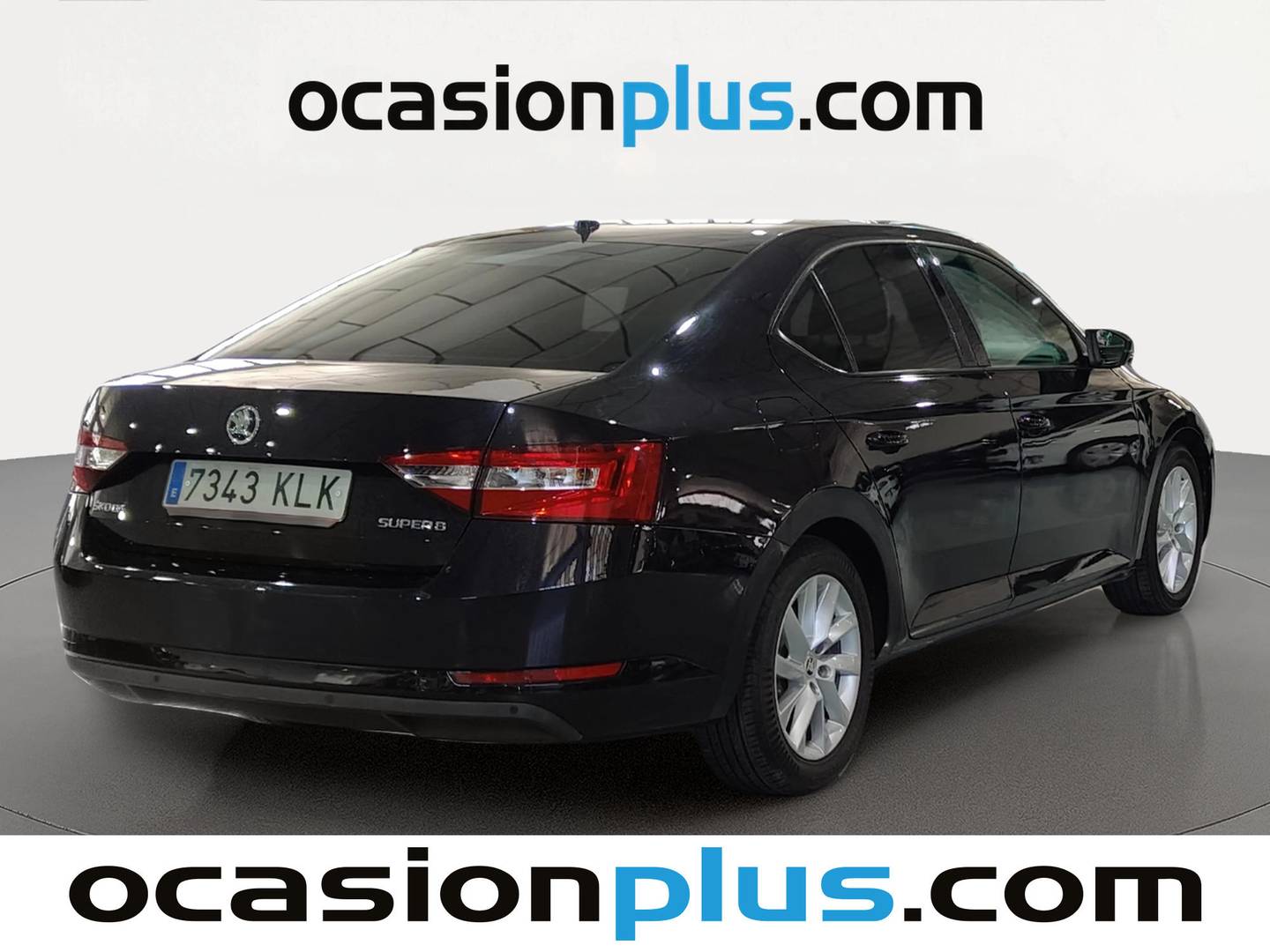 Foto trasera Skoda Superb Skoda Superb 2.0 TDI Active DSG (150 CV) derecha