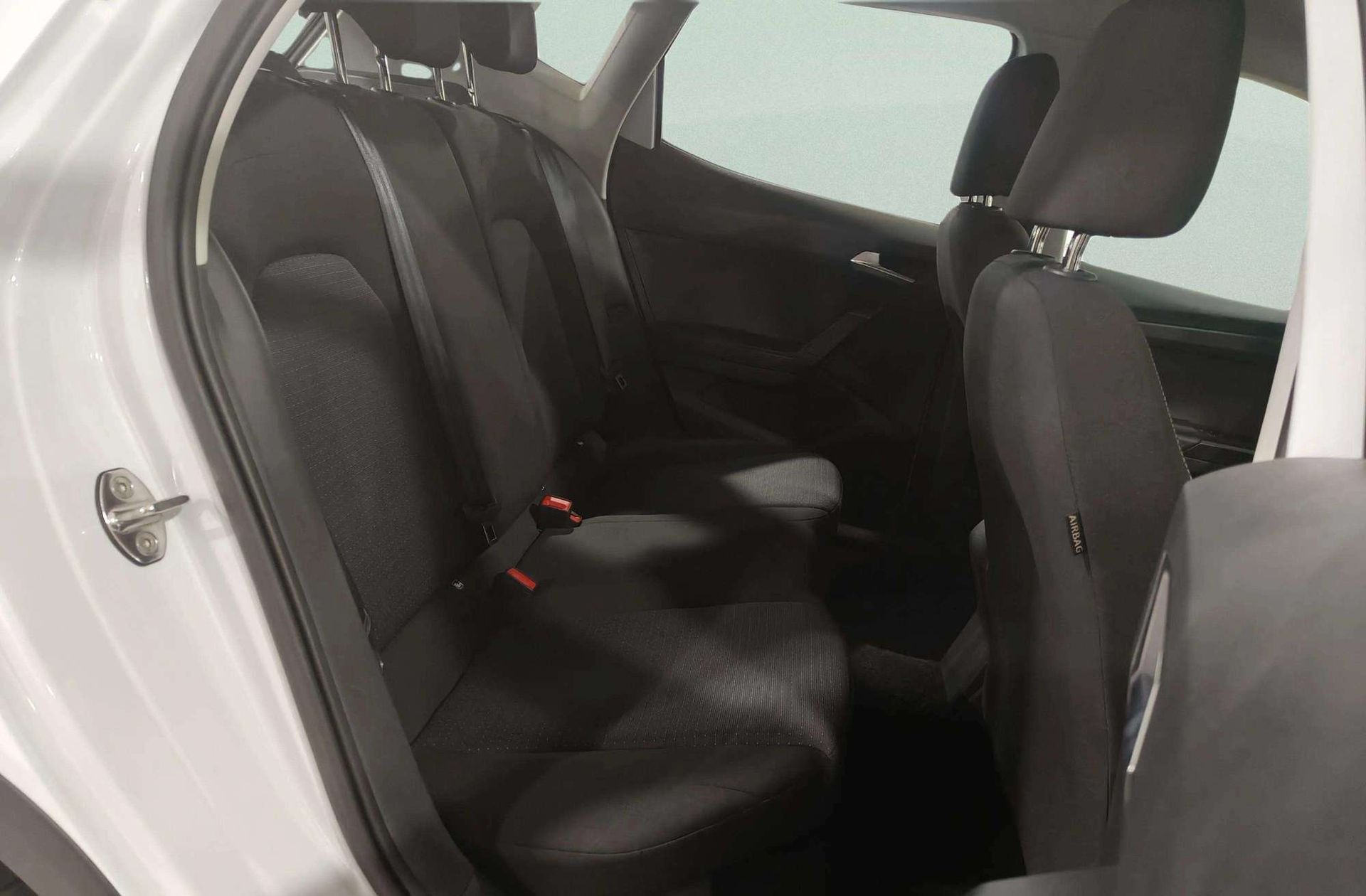 SEAT Arona 1.0 TSI Style XL DSG - foto 16