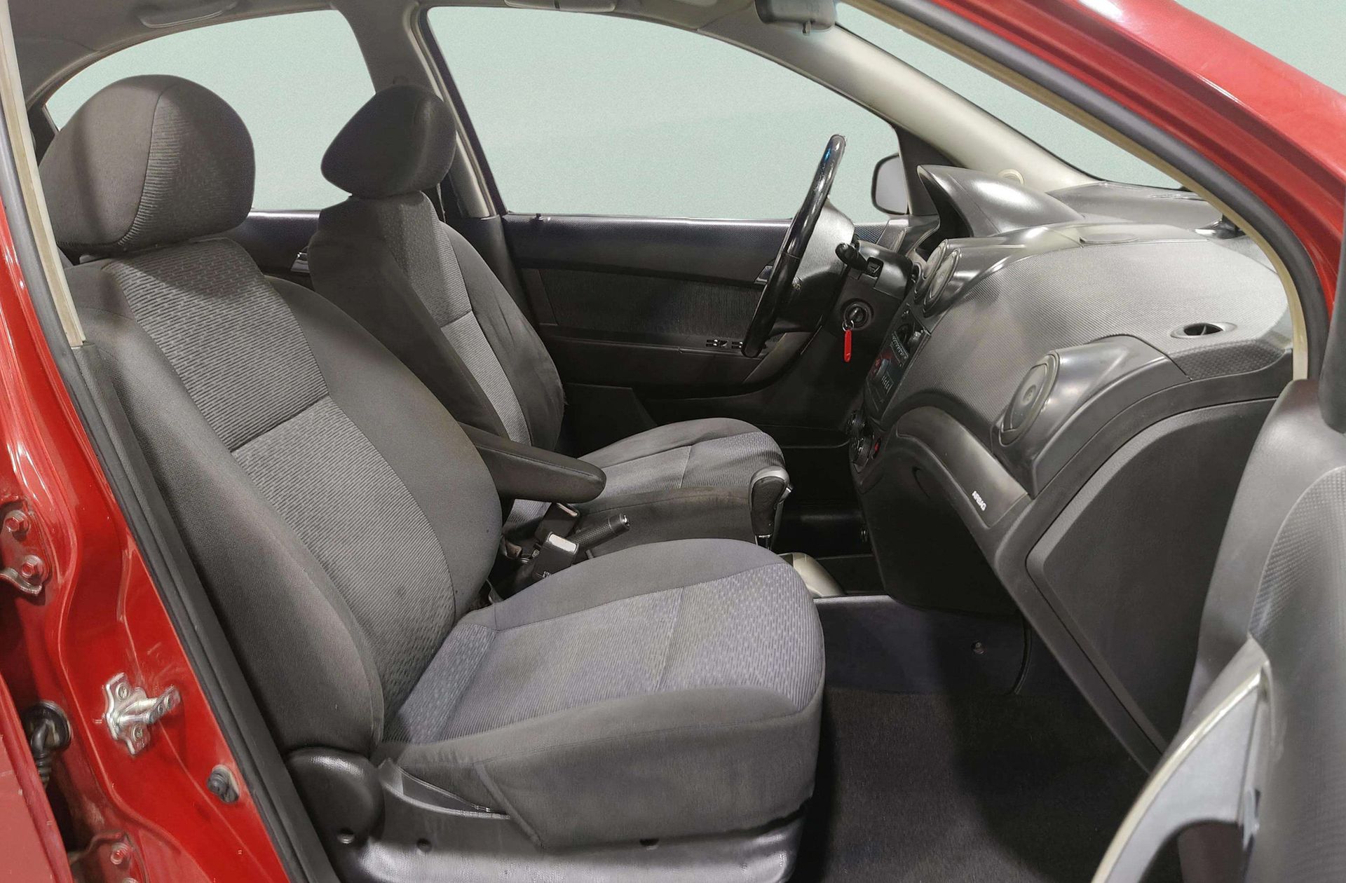 Chevrolet Aveo Sedán 1.4 16v LT - foto 12