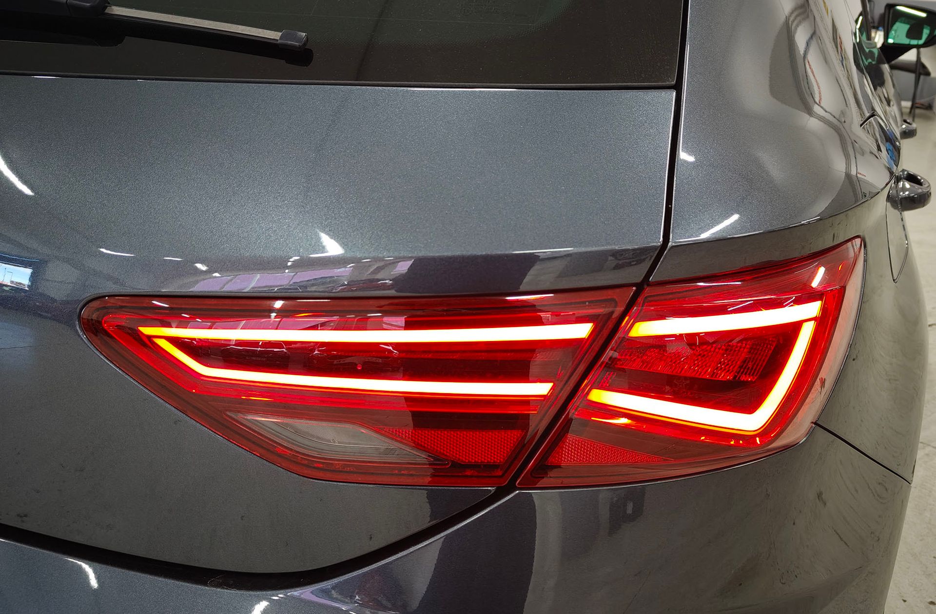 SEAT León 2.0 TSI FR Edition Plus DSG - foto 19