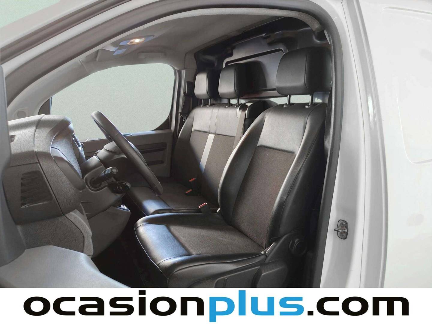 Foto asientos delanteros Peugeot Expert Peugeot Expert Furgon BlueHDi 100 Pro Standard (102 CV)