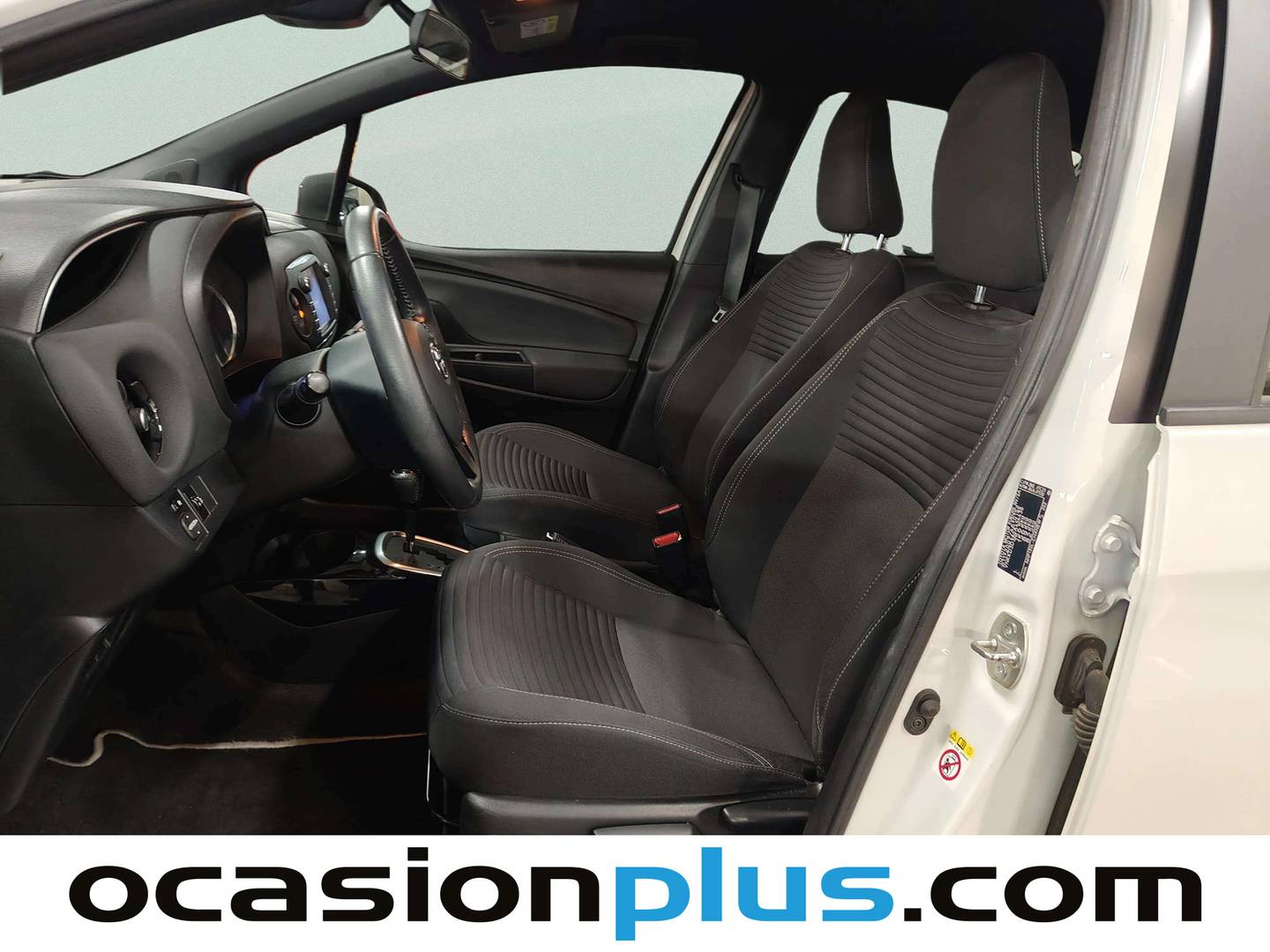 Foto asientos delanteros Toyota Yaris Toyota Yaris 1.5 Hybrid Feel (100 CV)