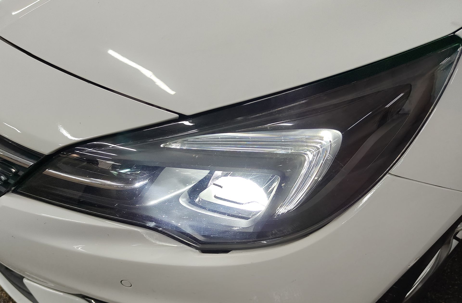 Opel Astra Sports Tourer 1.2 Turbo SHL GS Line - foto 14