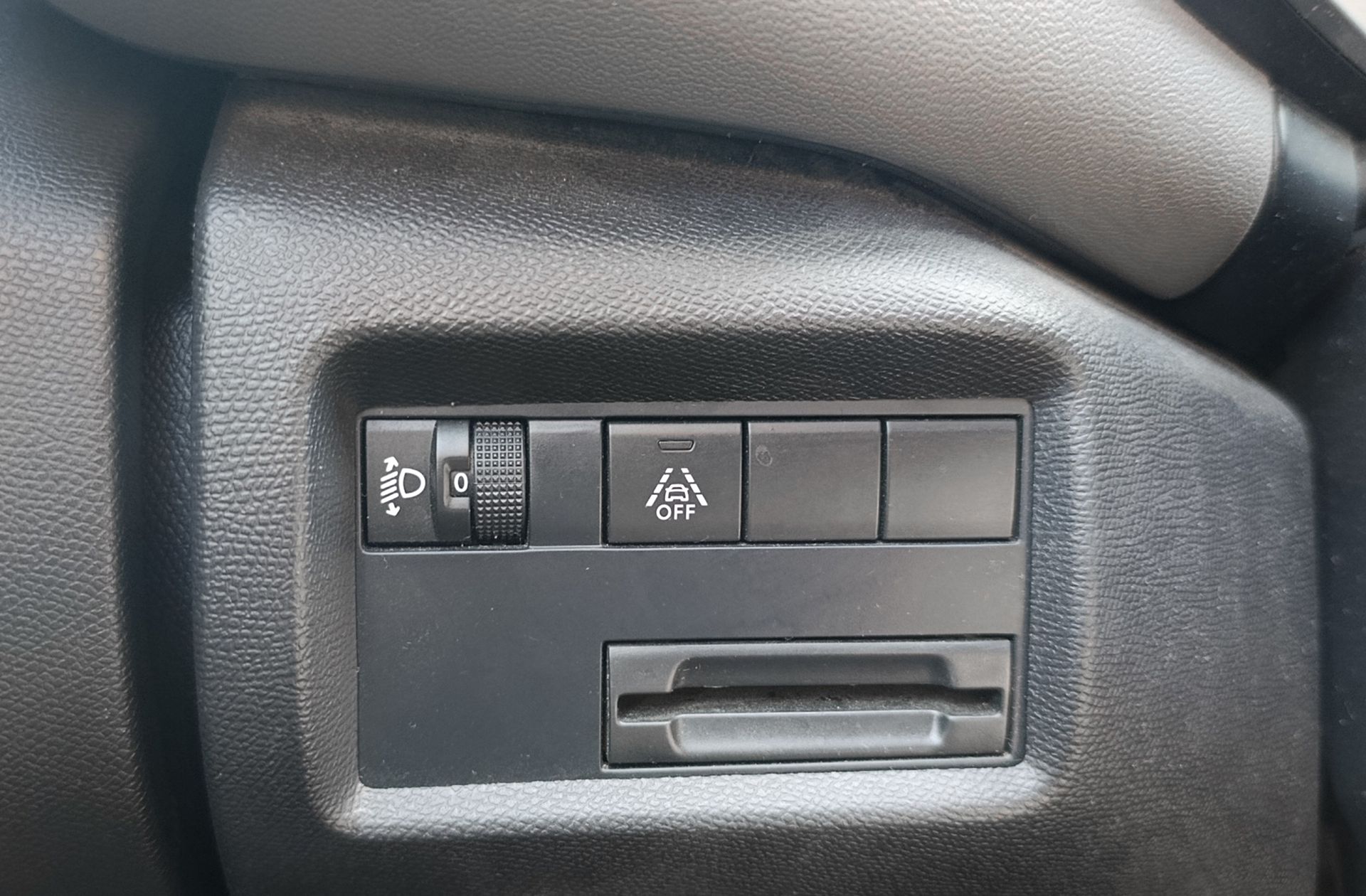 Citroën C5 Aircross BlueHDi 130 Feel EAT8 - foto 26