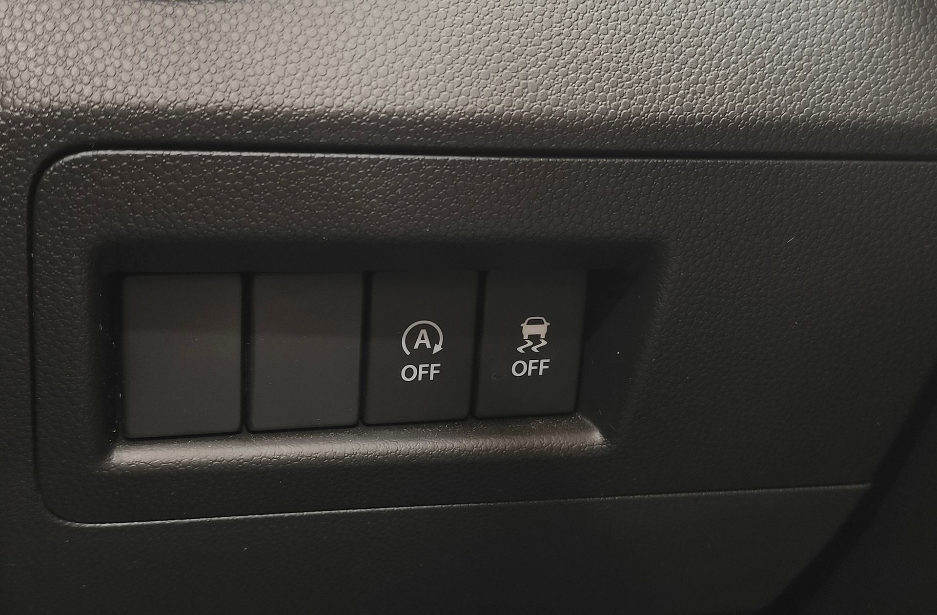 Suzuki Ignis 1.2 Mild Hybrid GLX - foto 32