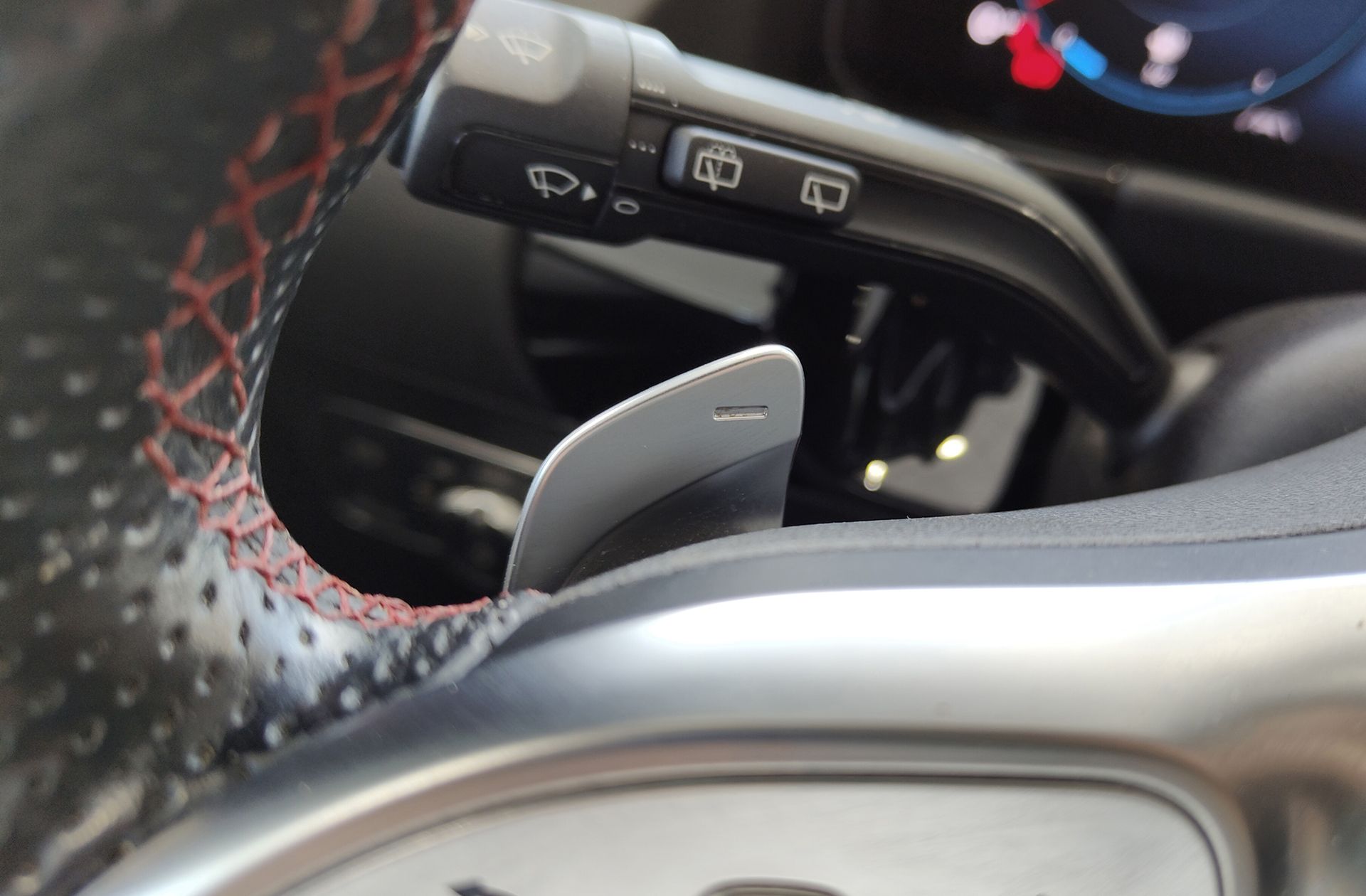 Mercedes-Benz GLA 200 Pack AMG - foto 35