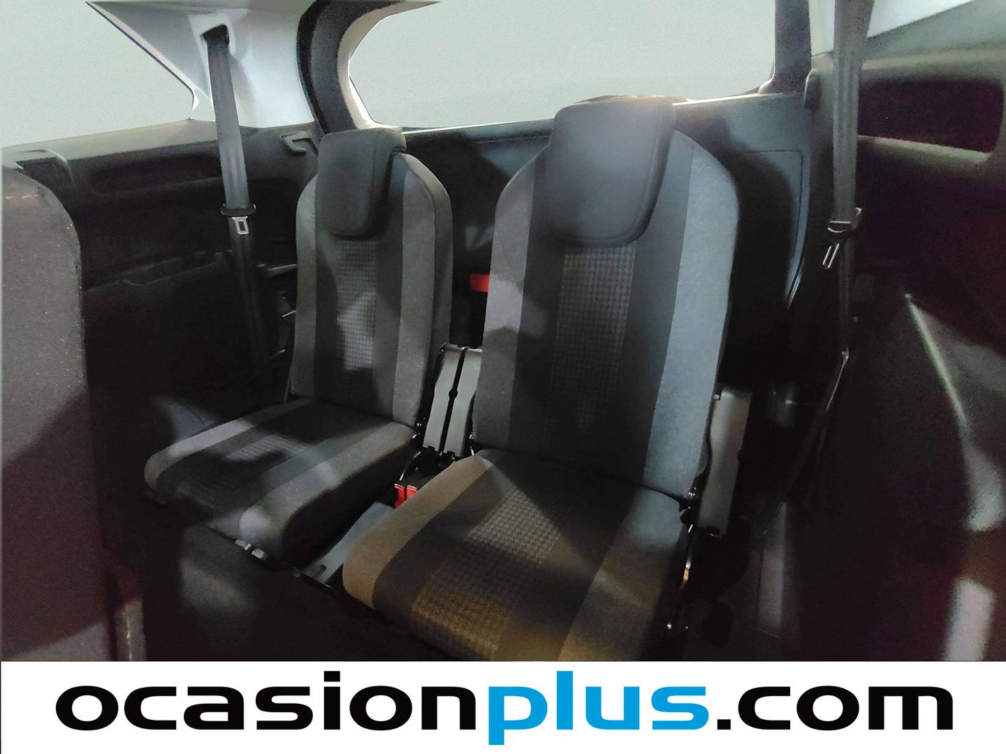 Extras y acabados del Peugeot 5008 Peugeot 5008 1.6L BlueHDi S&S Active (120 CV)7 Plazas
