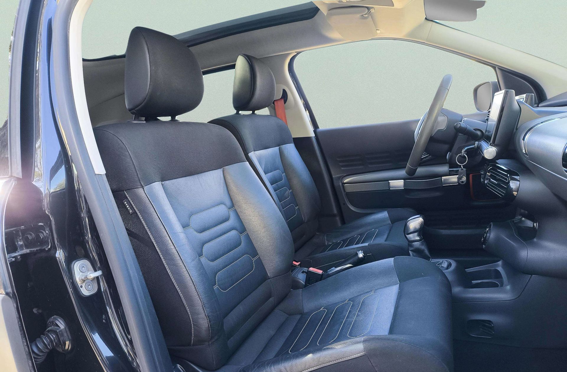 Citroën C4 Cactus PureTech 110 Rip Curl - foto 18