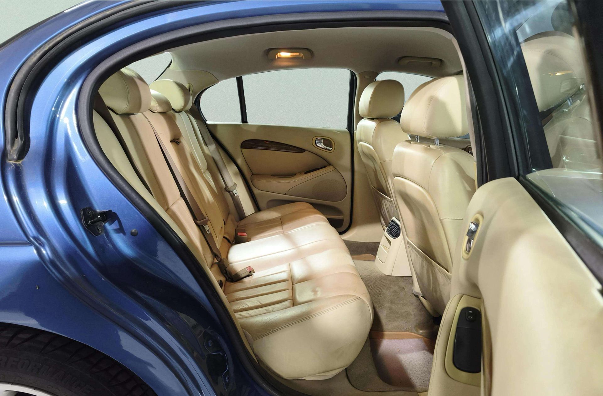 Jaguar S-Type 2.5 V6 Executive - foto 14