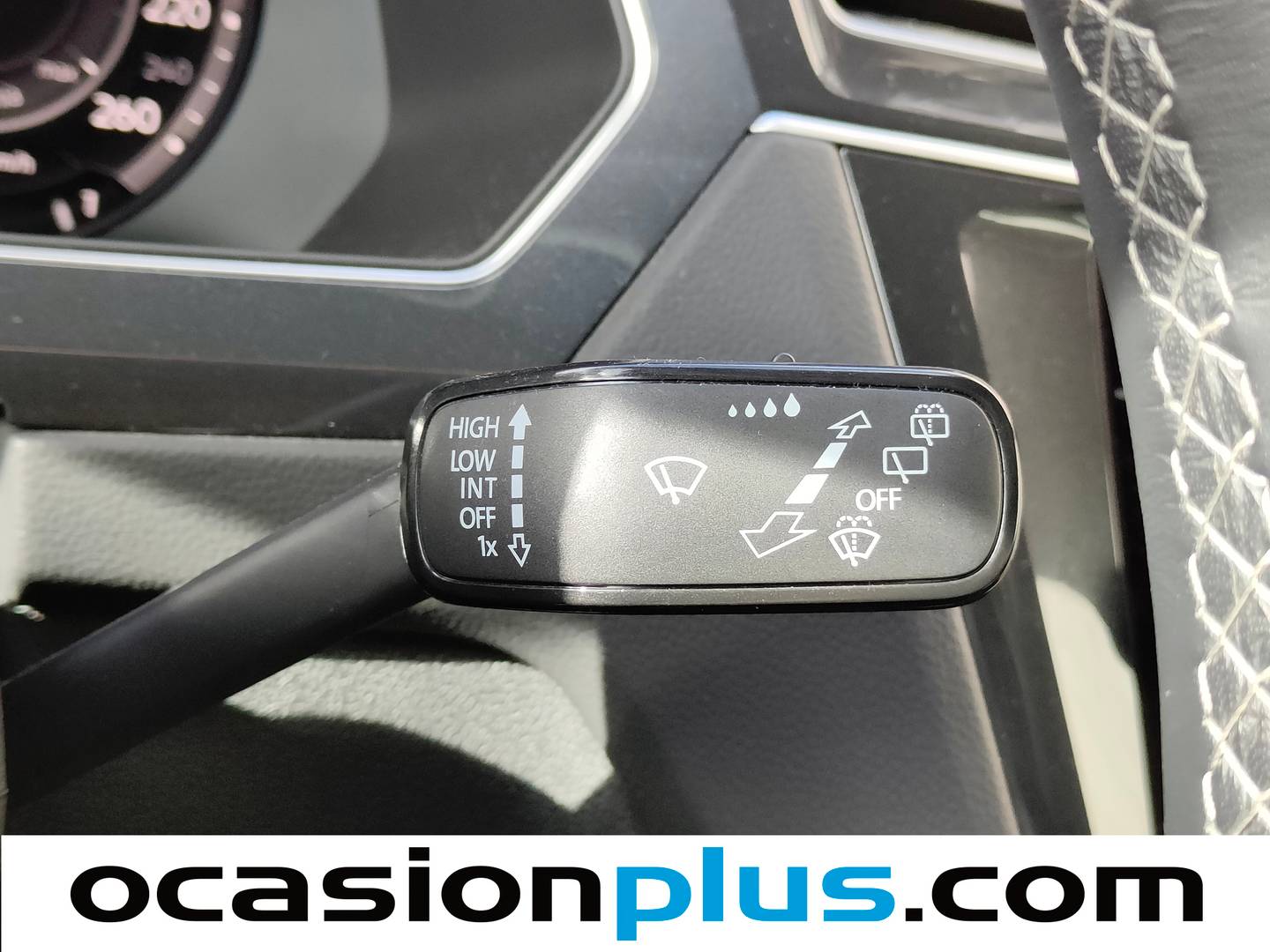 Foto Volkswagen Tiguan Volkswagen Tiguan Sport 2.0 TDI (150 CV) DSG R-Line