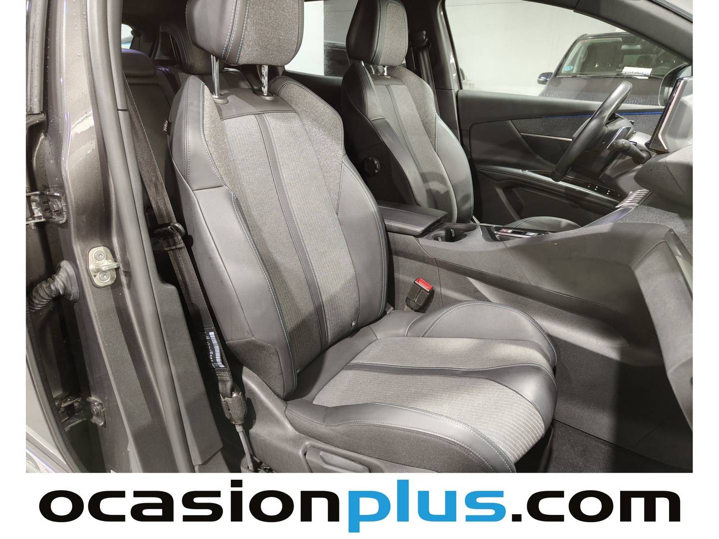 Foto Peugeot 3008 Hybrid Peugeot 3008 Hybrid 300 Allure Pack e-EAT8 (300 CV)