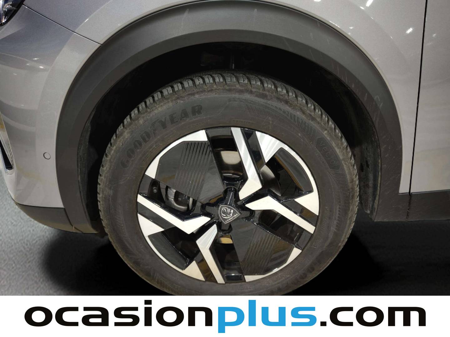 Foto Peugeot 2008 Peugeot 2008 Allure Hybrid eDCS6 (145 CV)