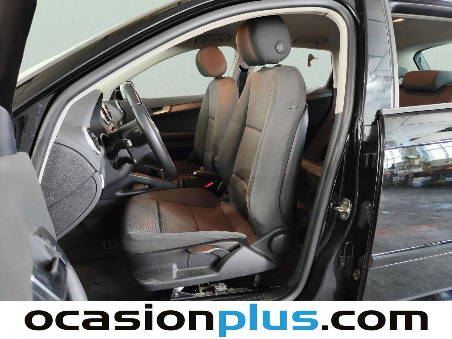 Foto asientos delanteros Audi A3 Audi A3 Sportback Ambiente 1.6 TDI (105 CV)