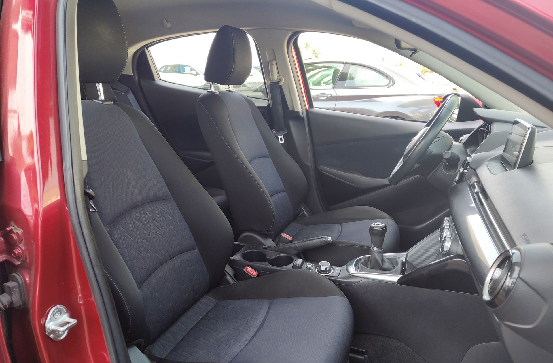 Mazda Mazda2 1.5 GE Style+ Confort - foto 13