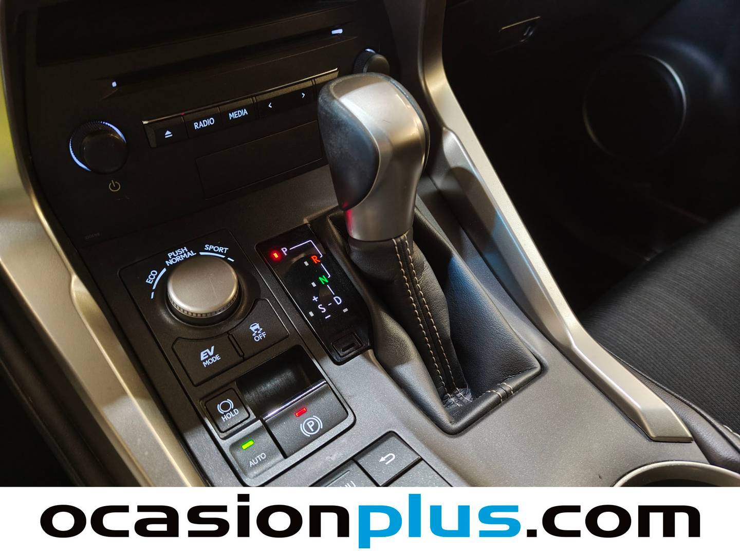 Lexus NX Lexus NX 300h Sport Edition 2WD (197 CV) de segunda mano