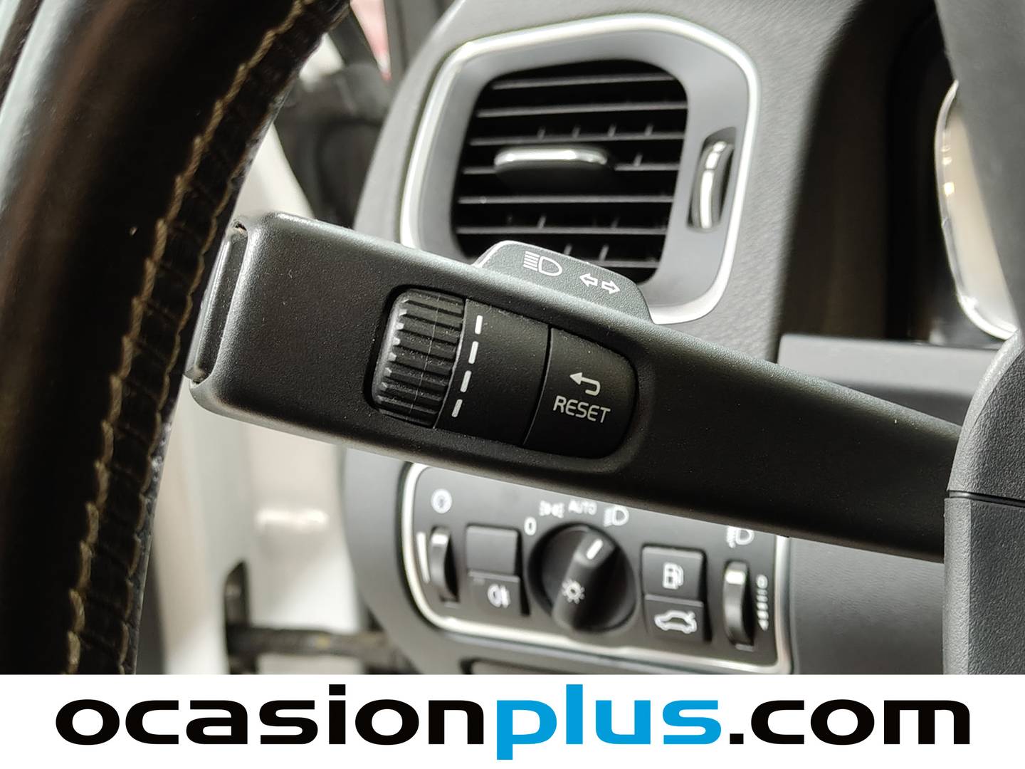 Volvo V60 Volvo V60 D3 R-Design Momentum Auto (150 CV) al mejor precio
